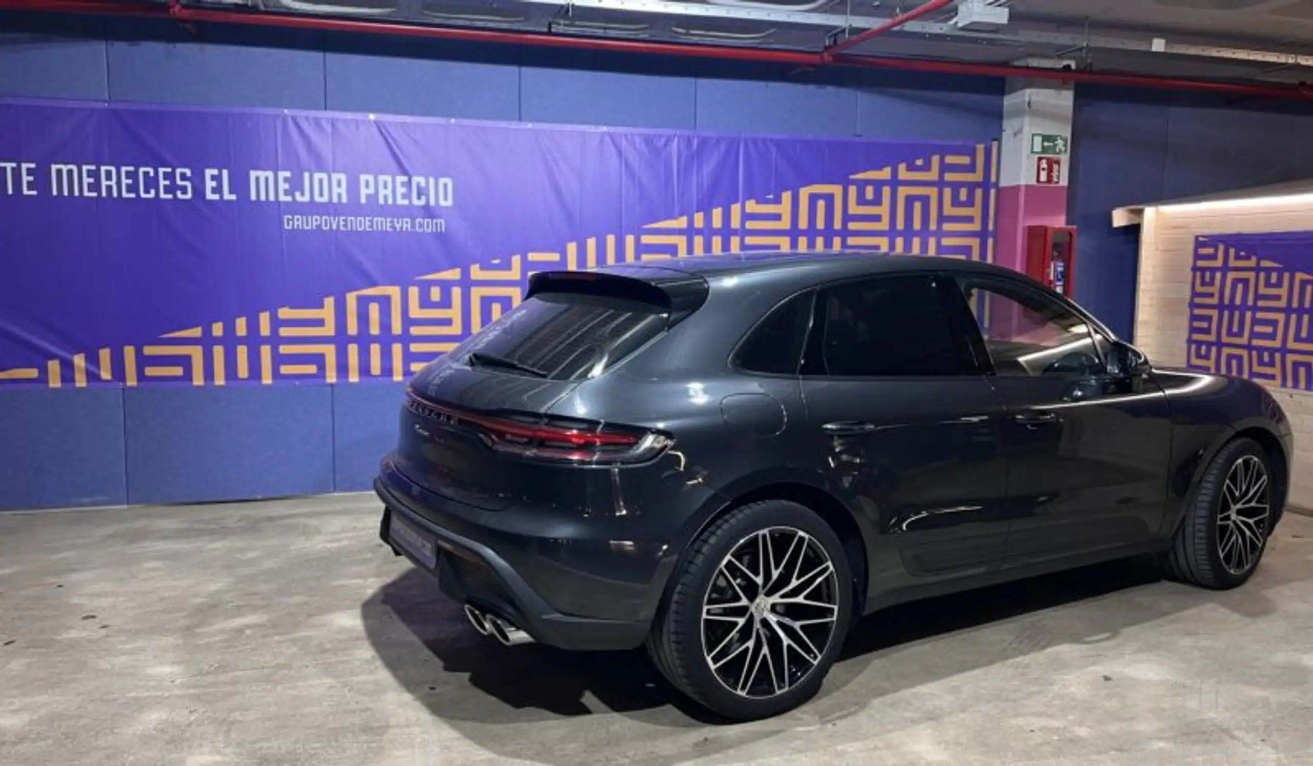 Porsche - Macan