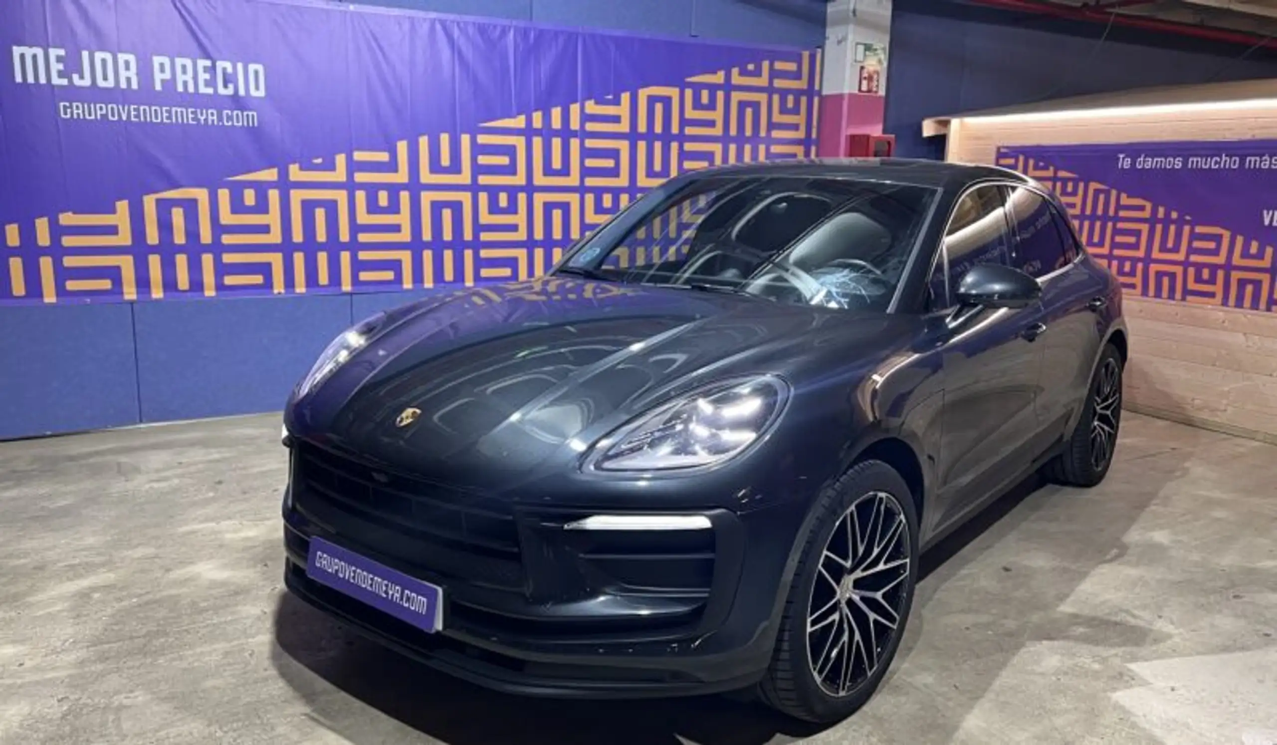 Porsche - Macan