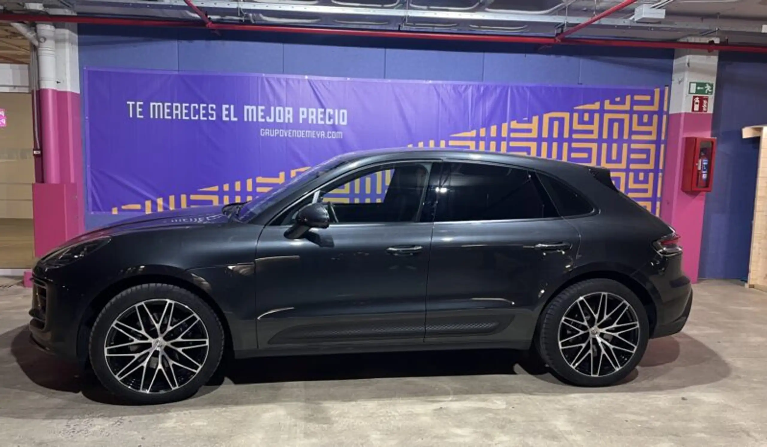 Porsche - Macan