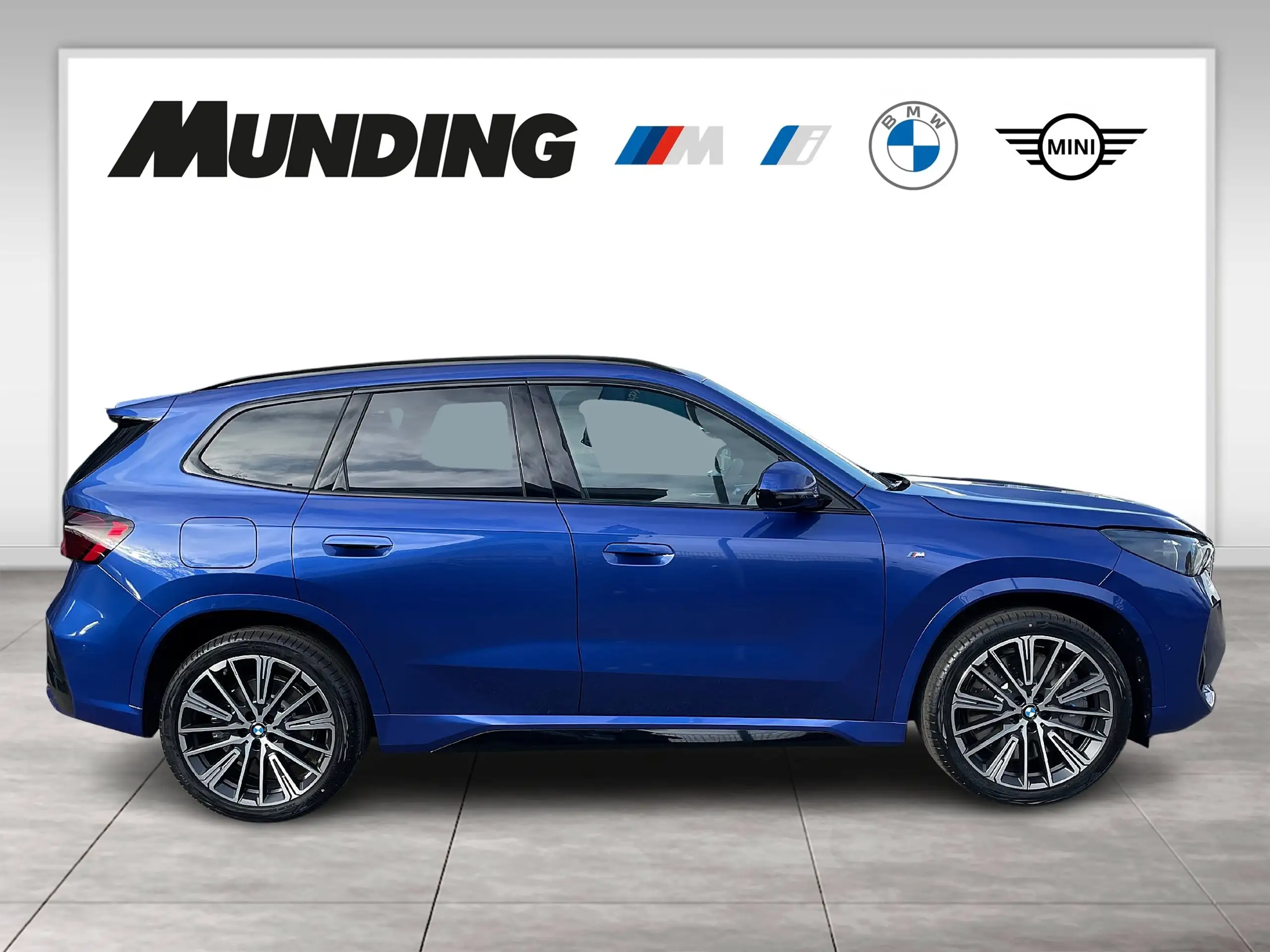 BMW - X1