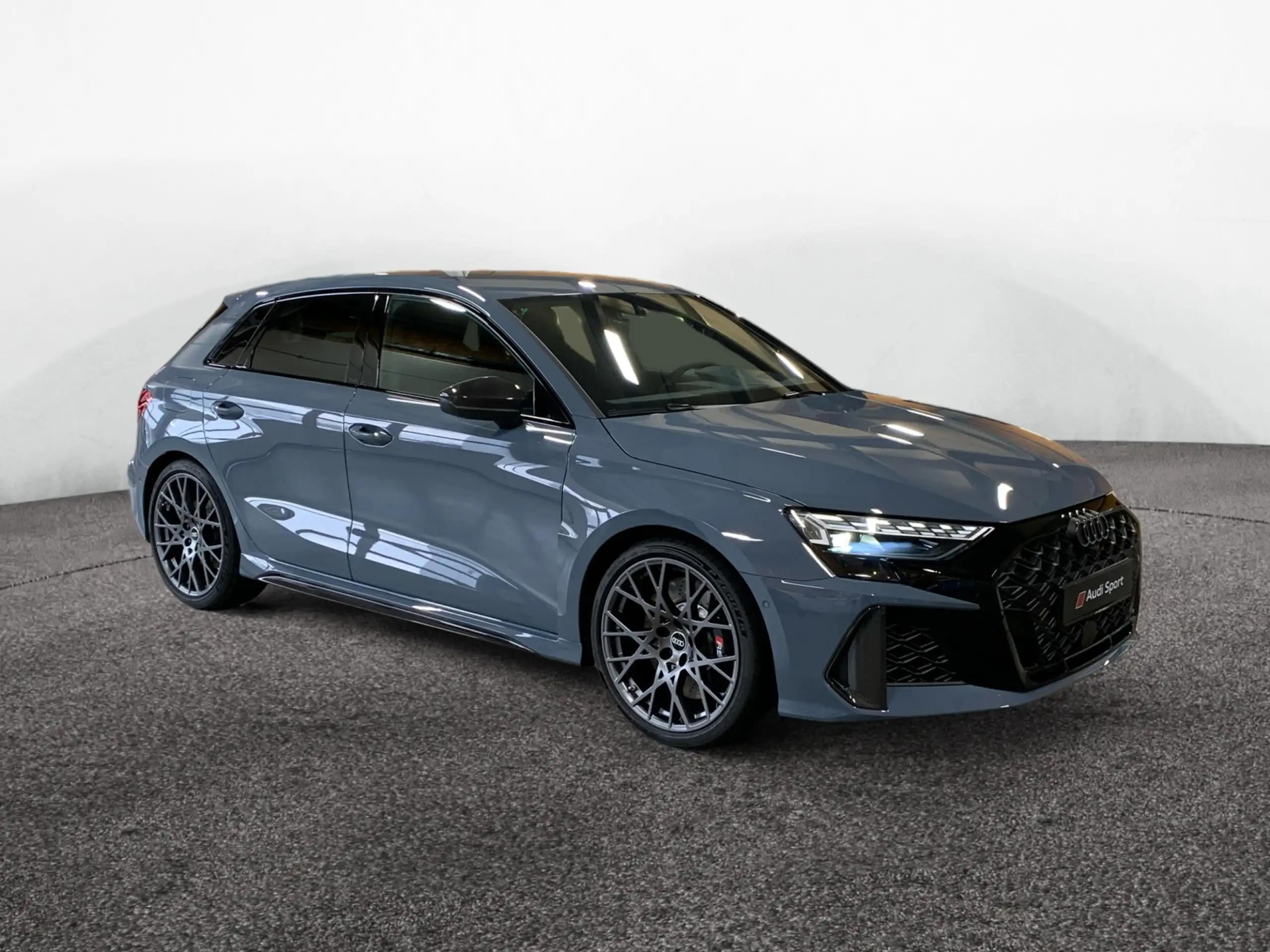 Audi - RS3