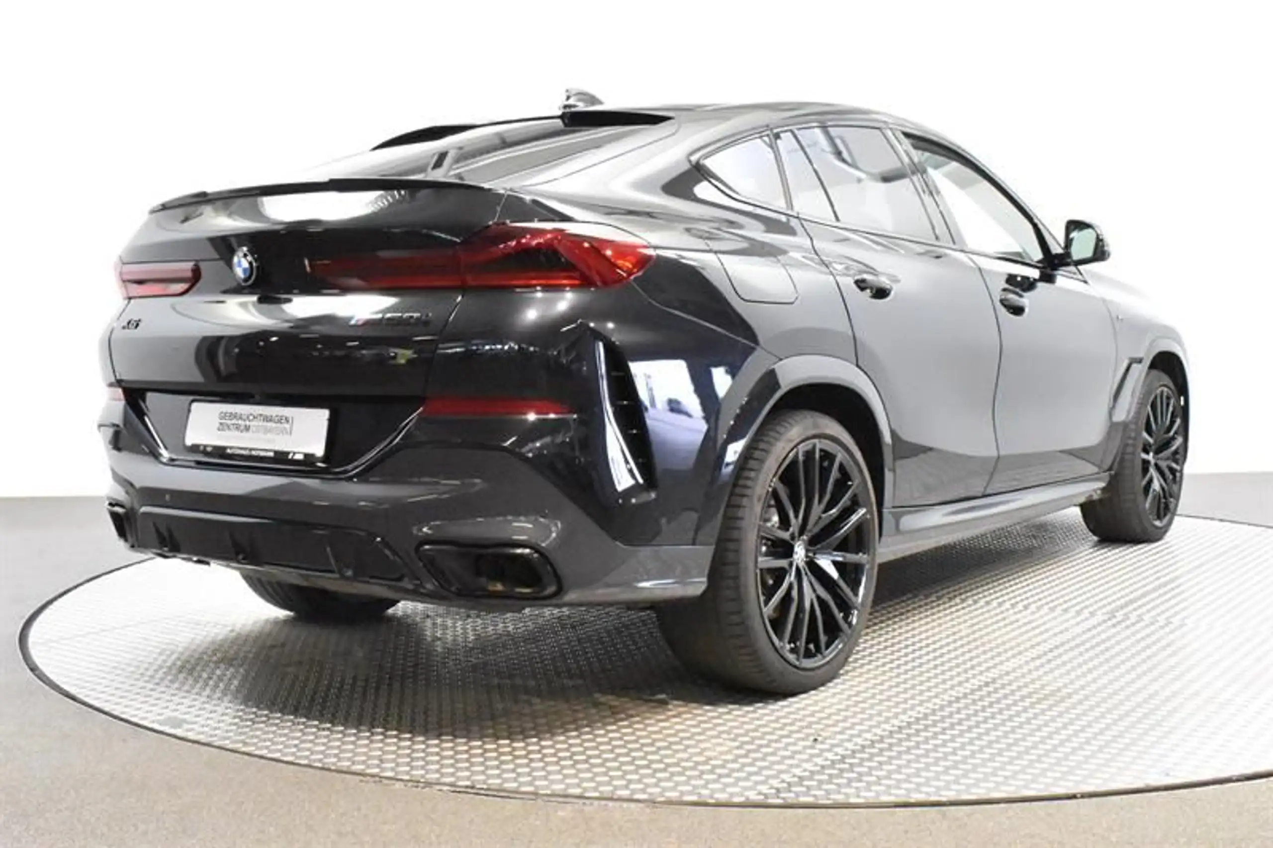 BMW - X6 M