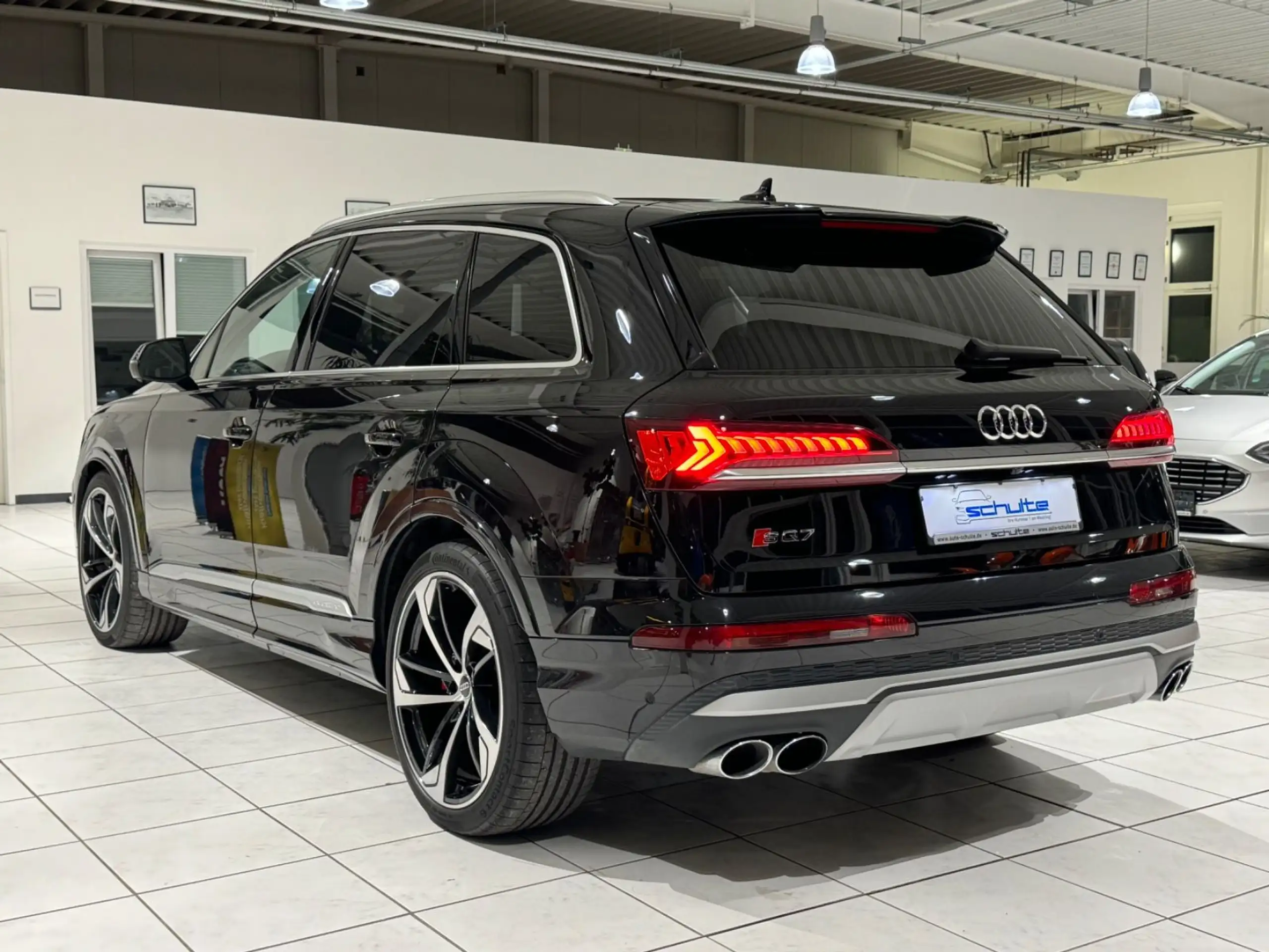 Audi - SQ7