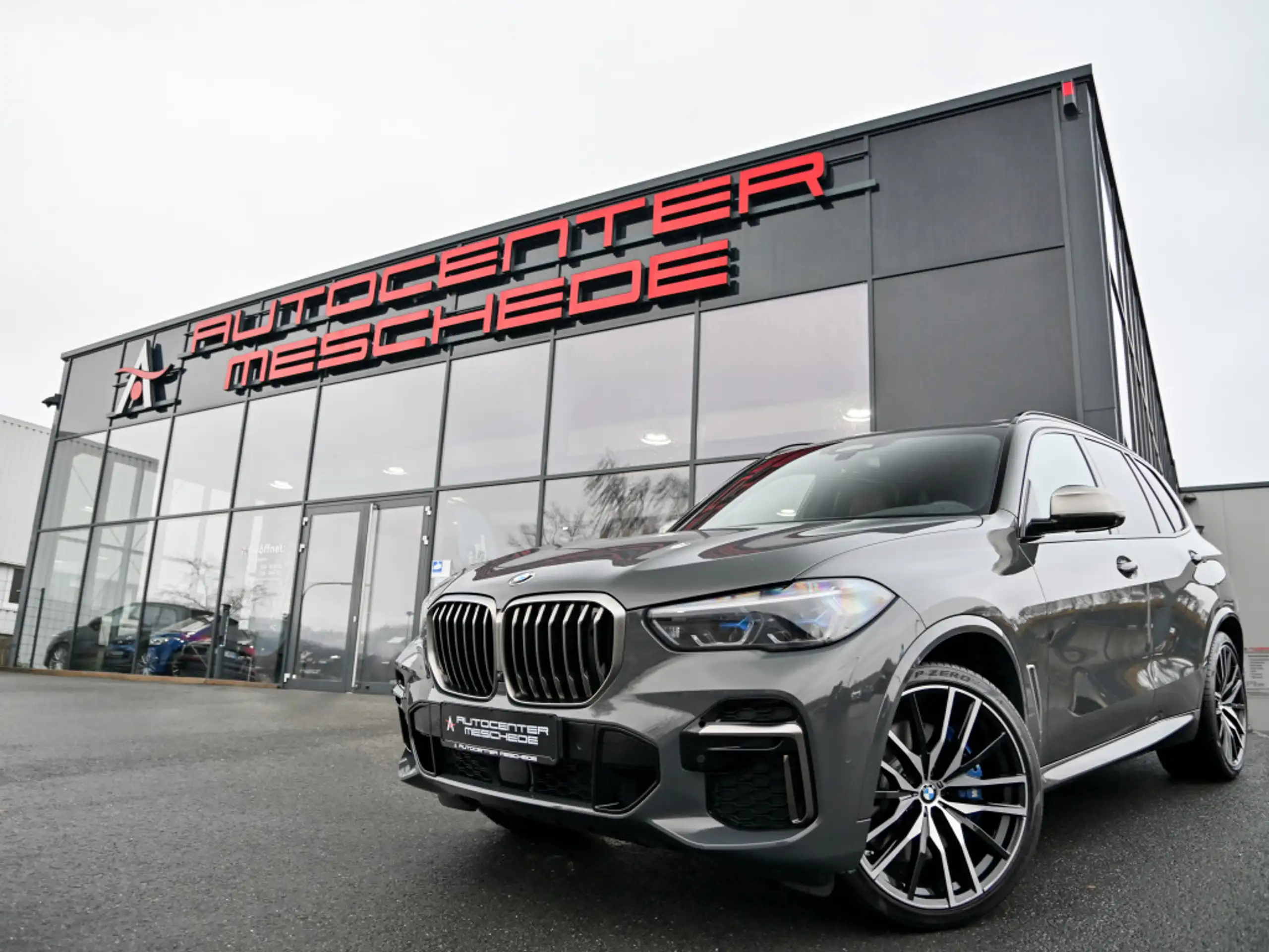 BMW - X5 M