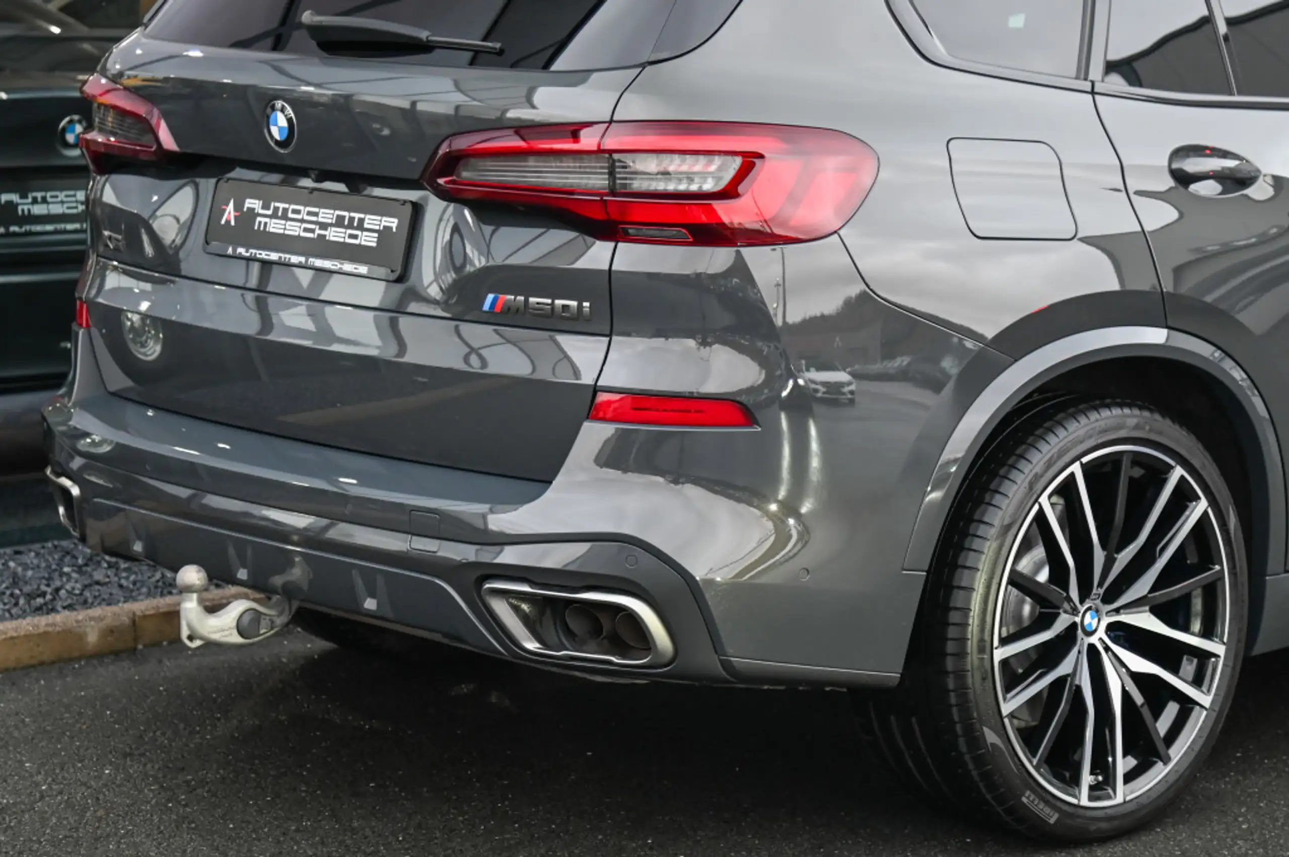 BMW - X5 M