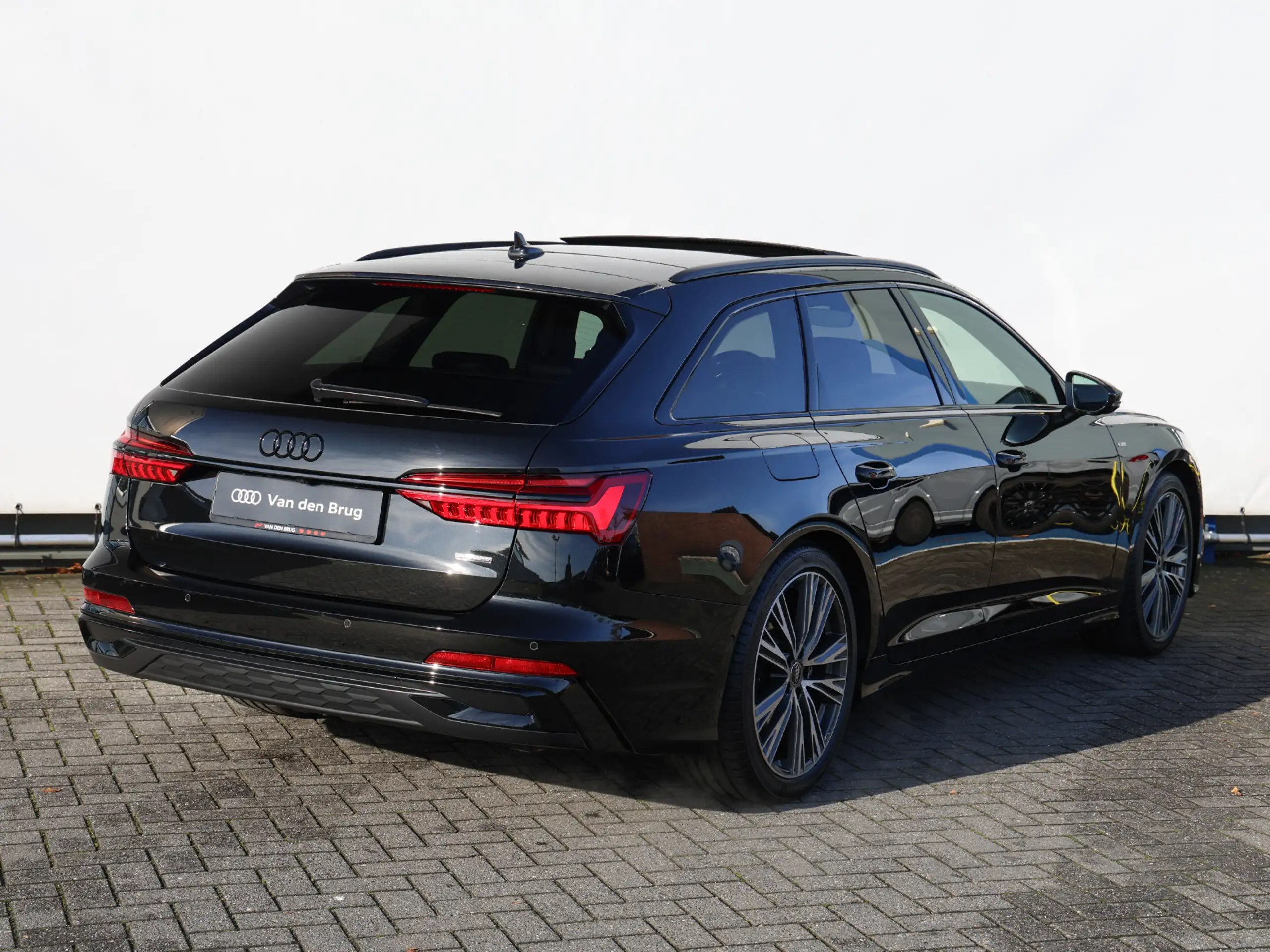 Audi - A6