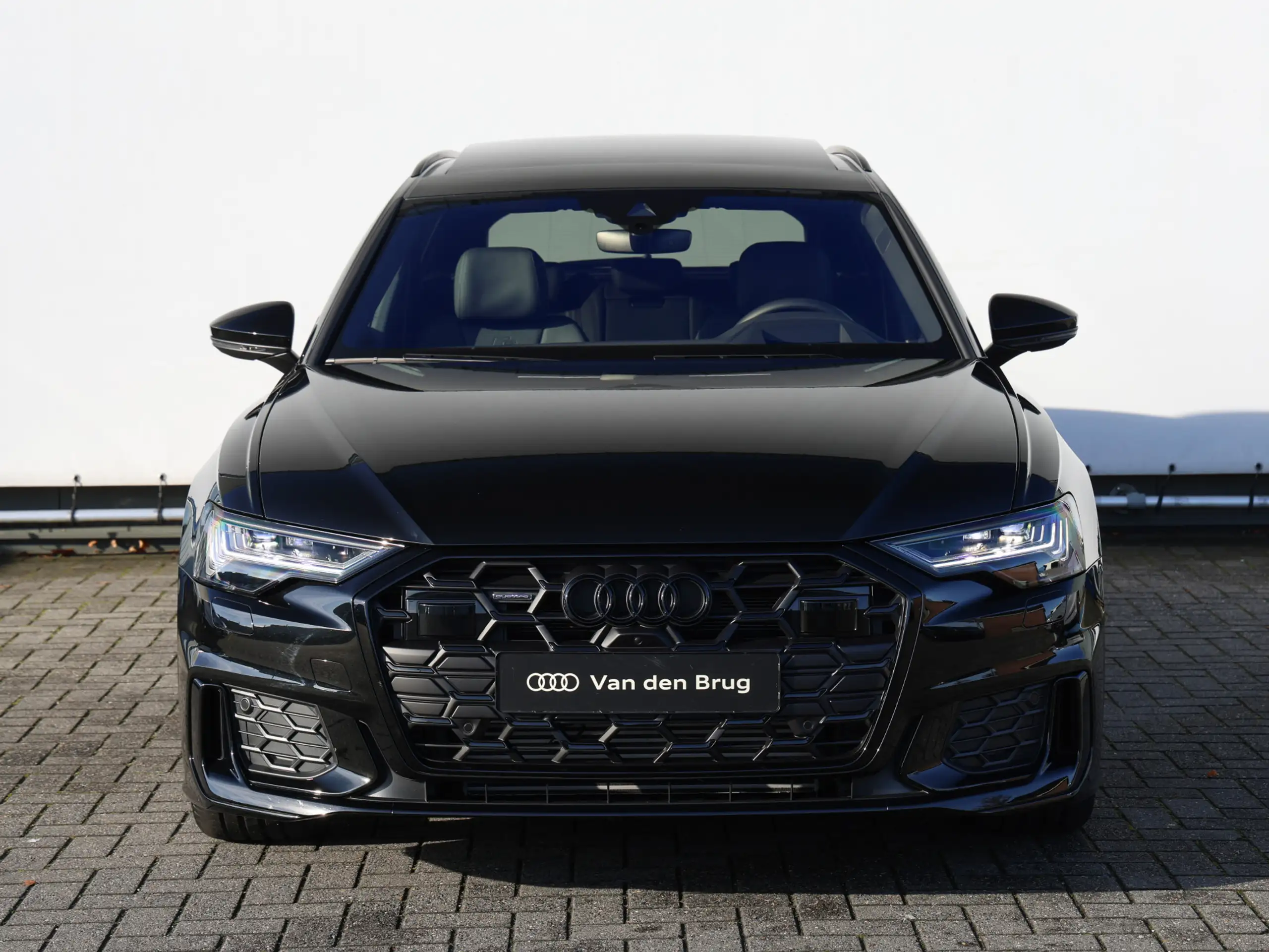 Audi - A6