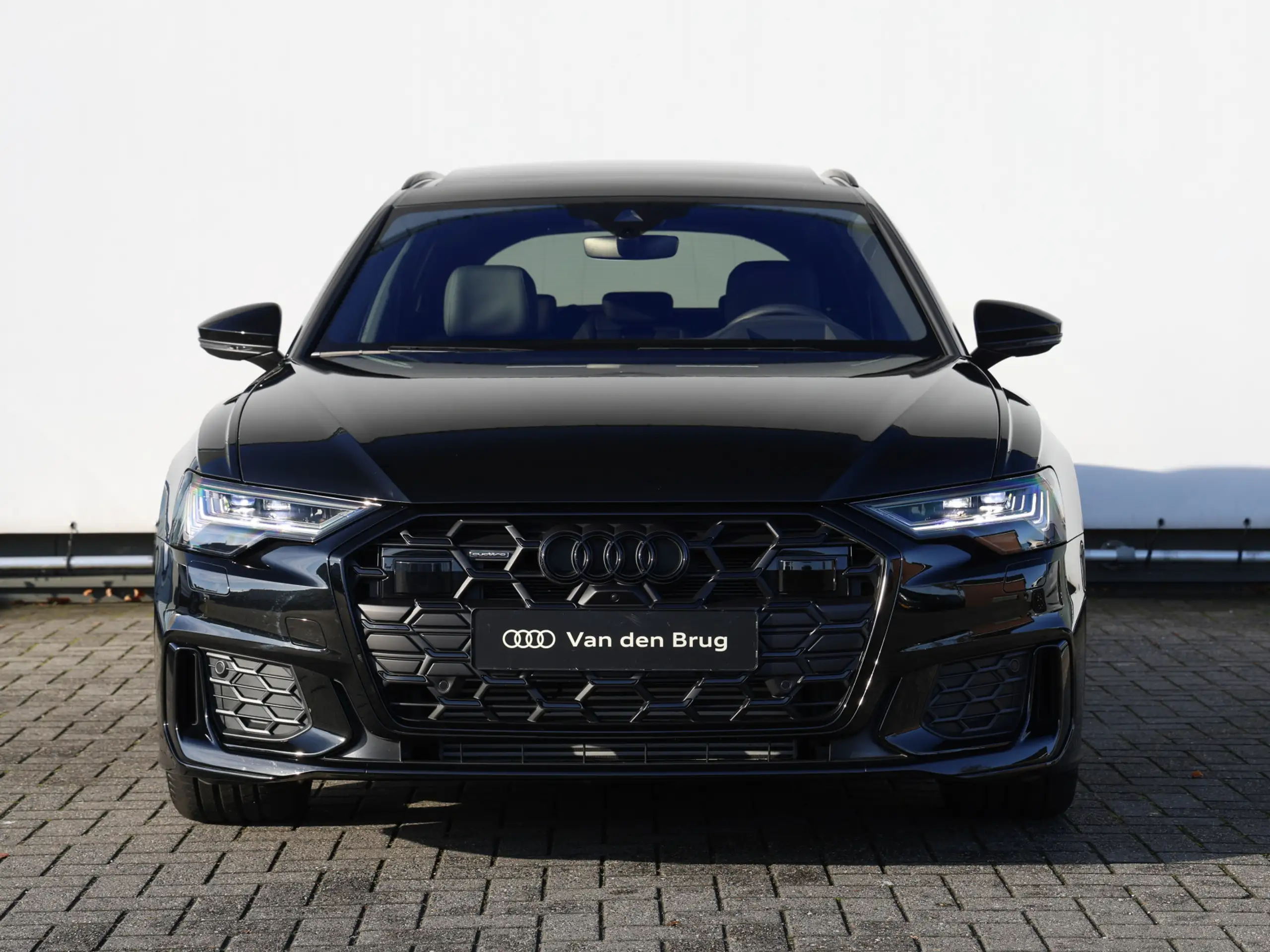 Audi - A6