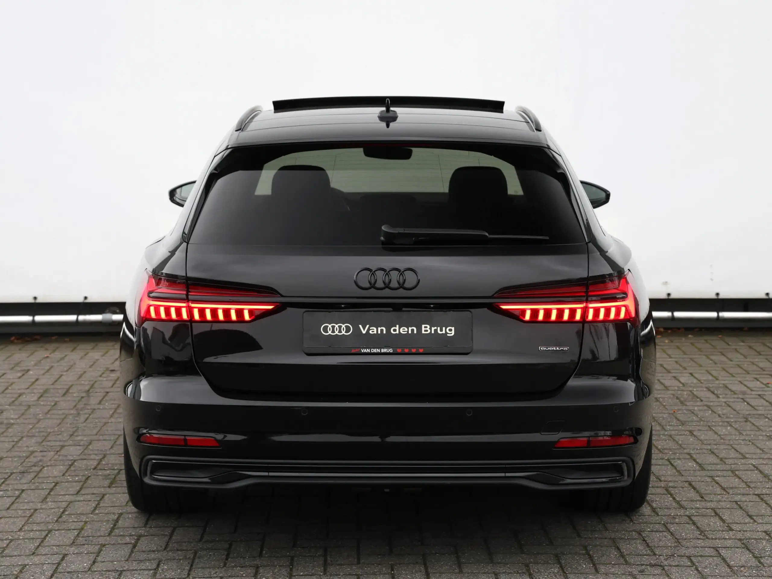 Audi - A6