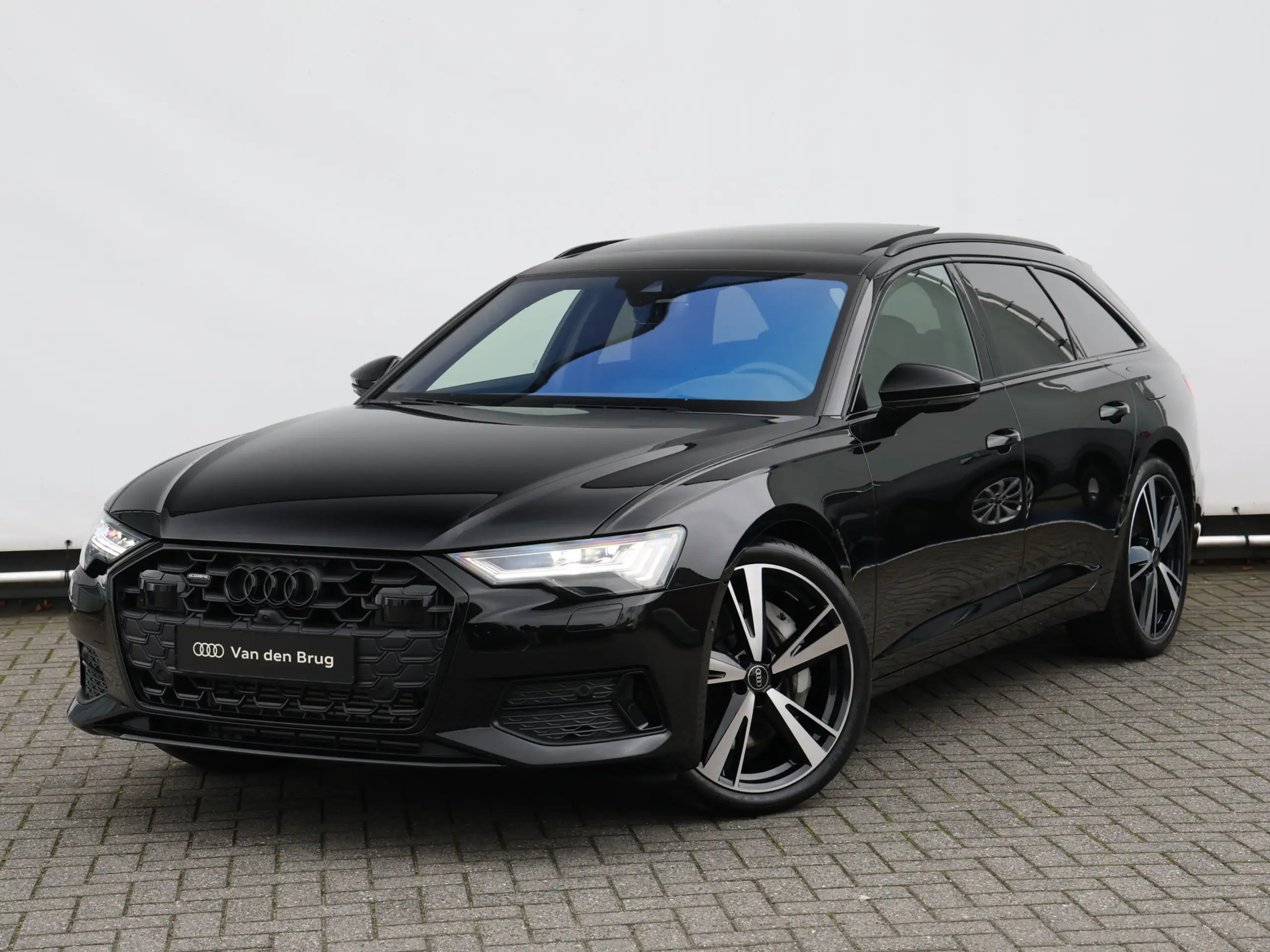 Audi - A6