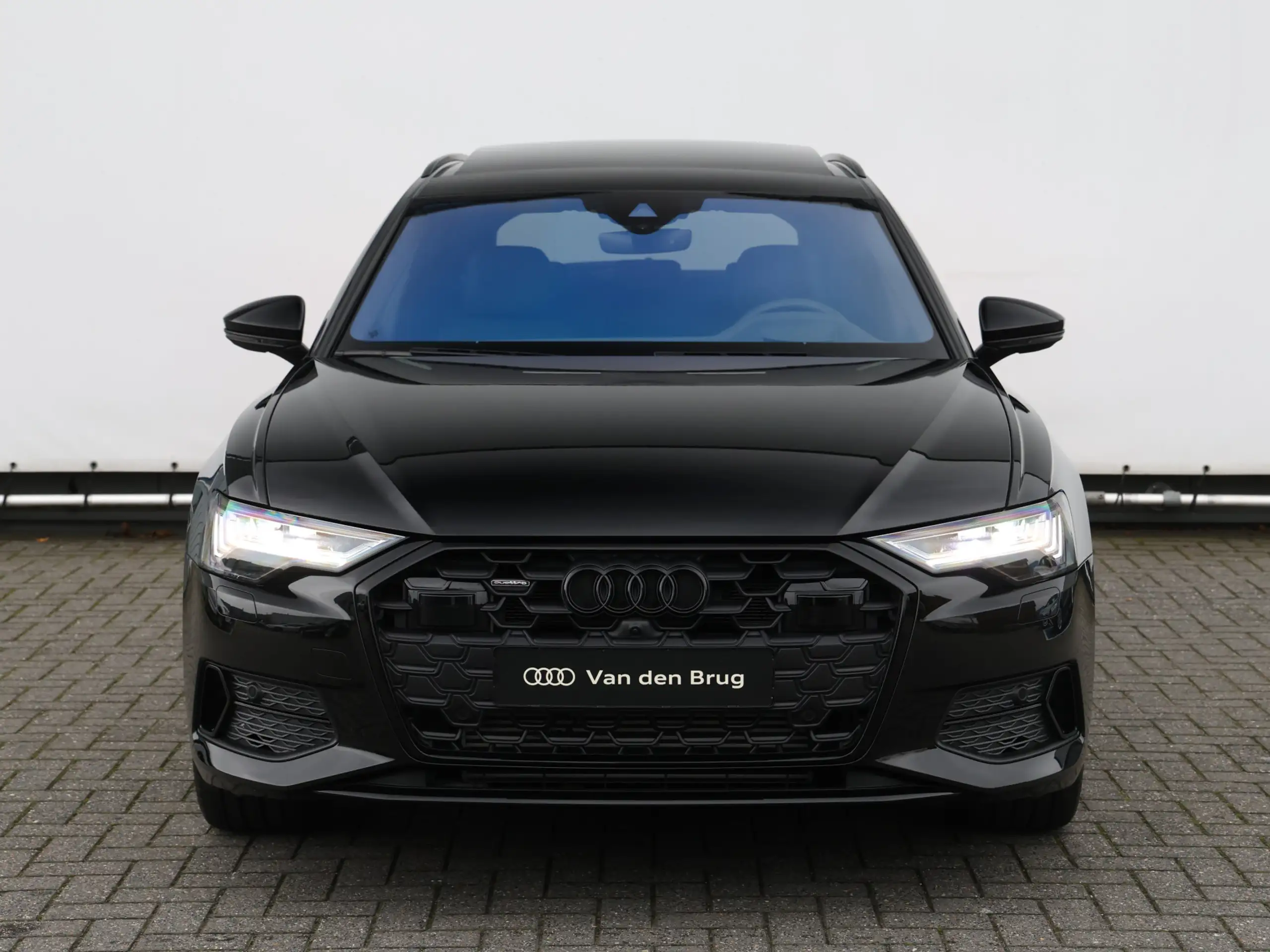 Audi - A6