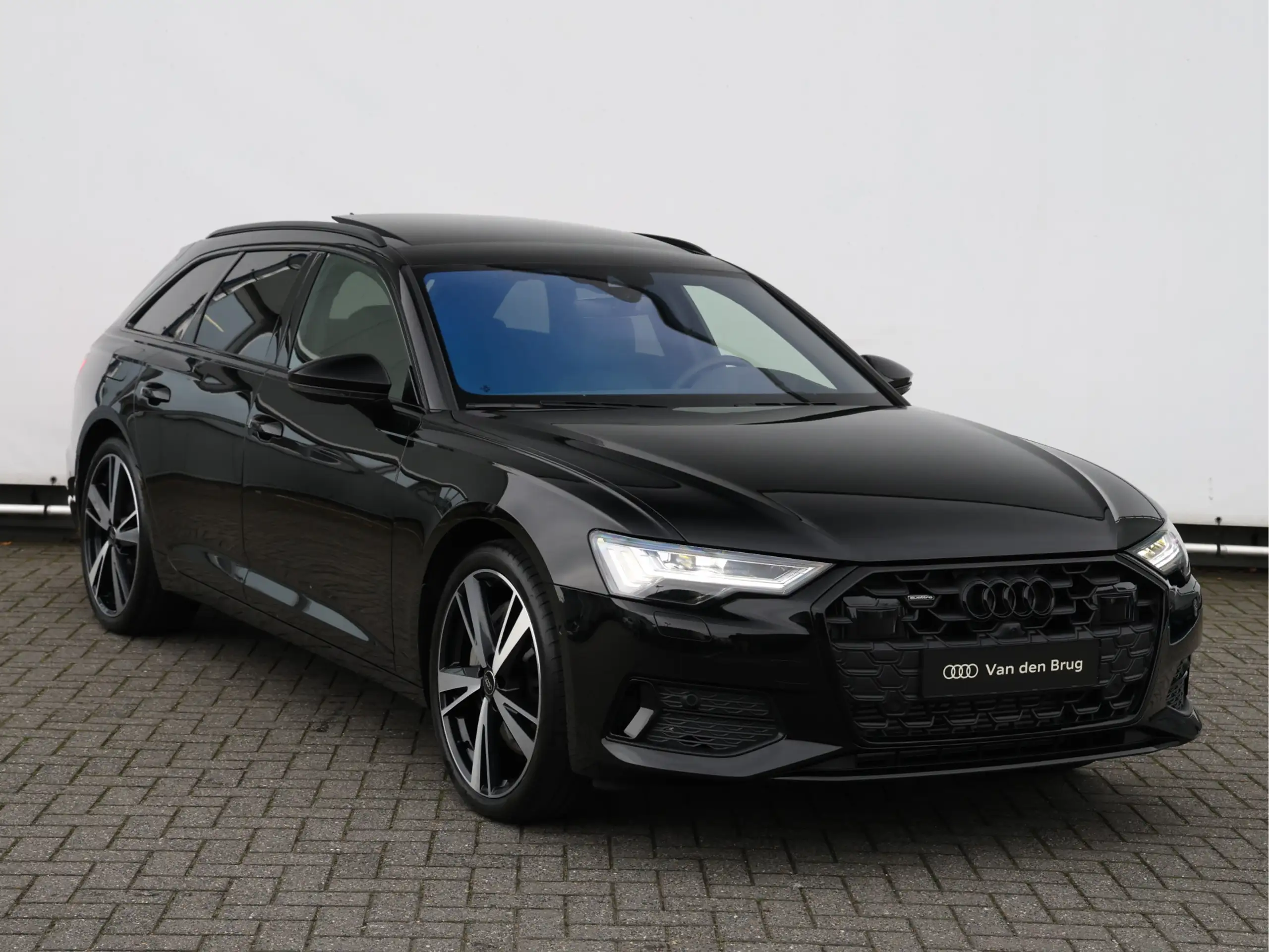 Audi - A6