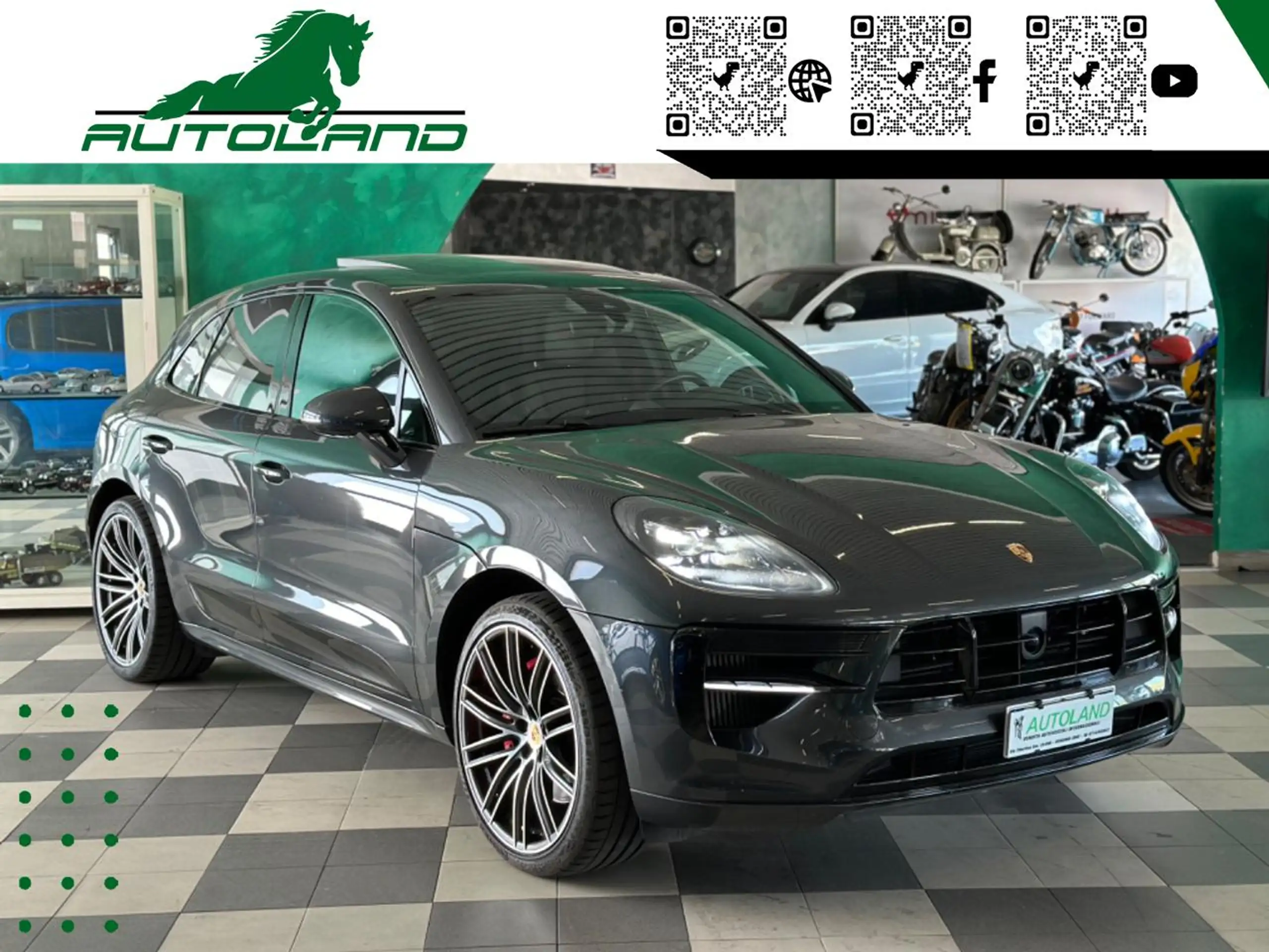 Porsche - Macan