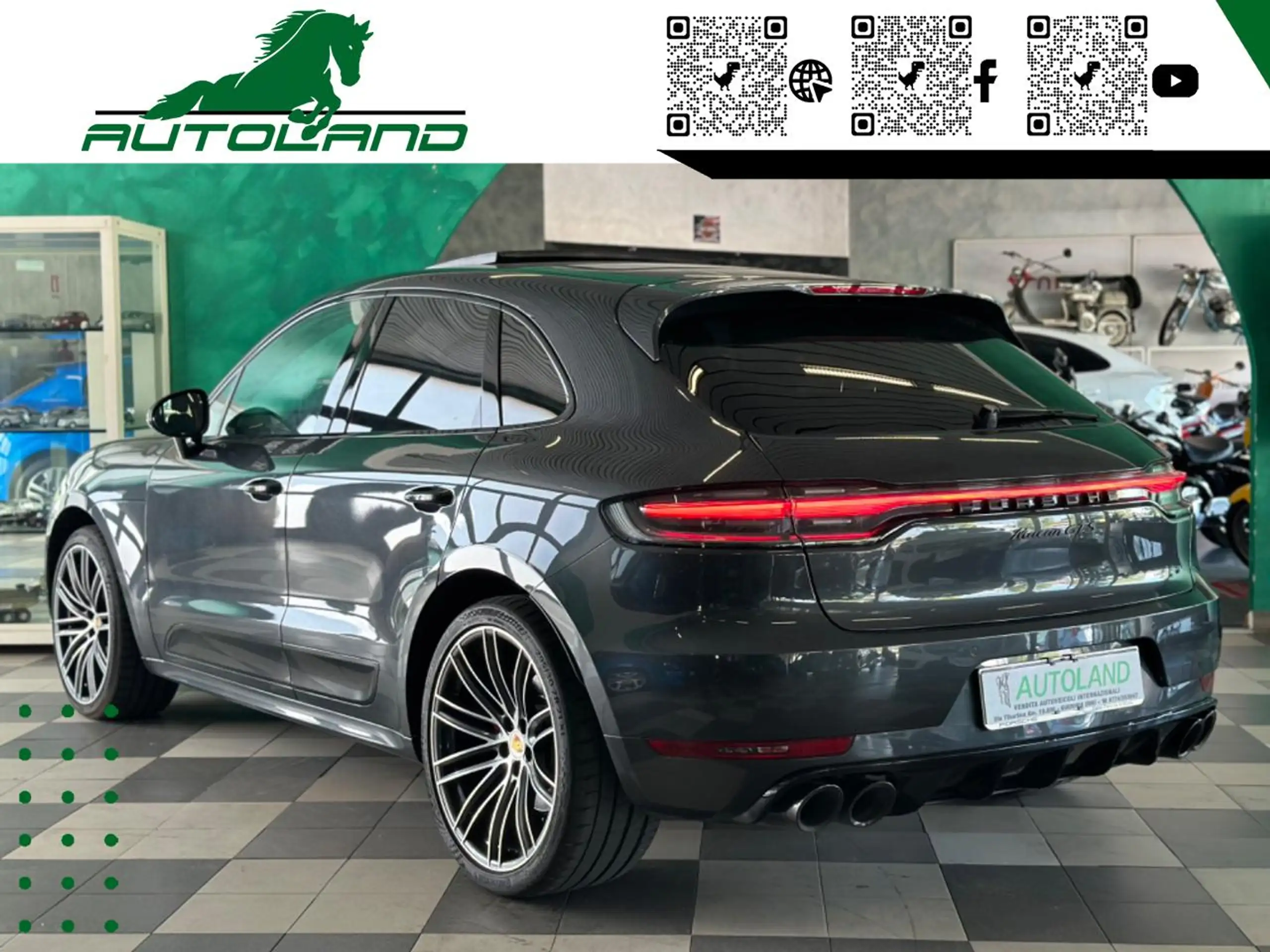 Porsche - Macan