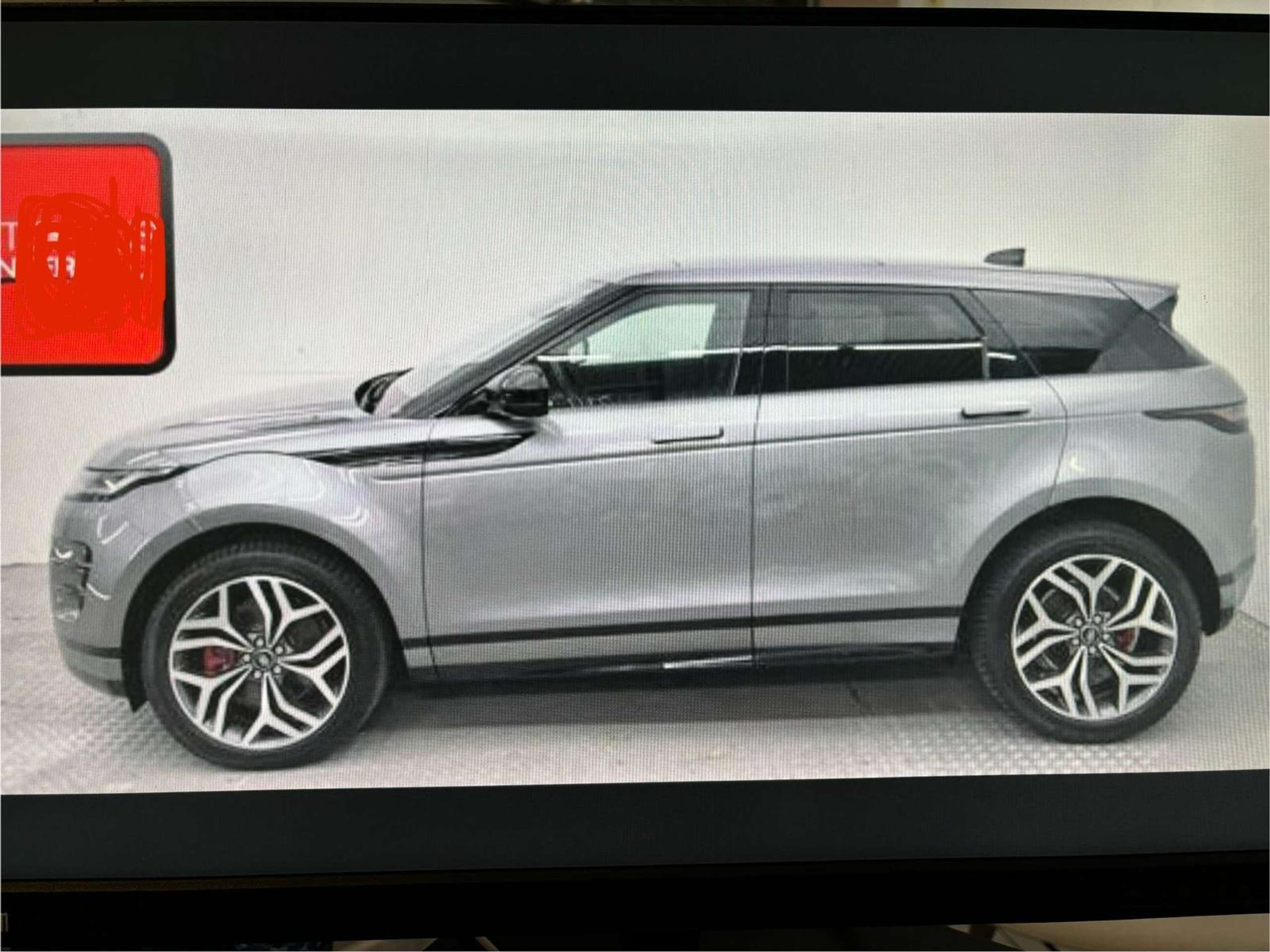 Land Rover - Range Rover Evoque