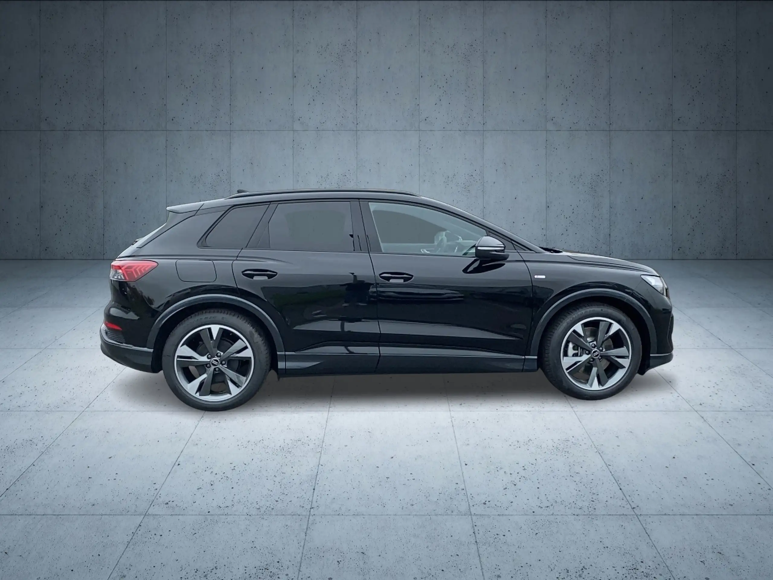 Audi - Q4 e-tron