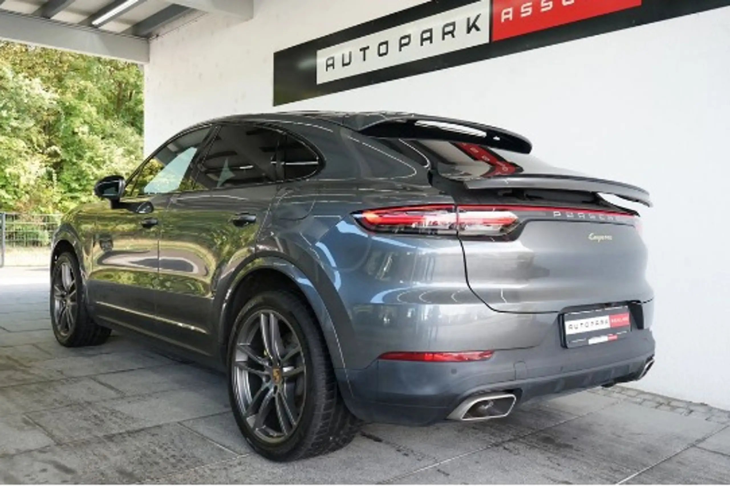 Porsche - Cayenne