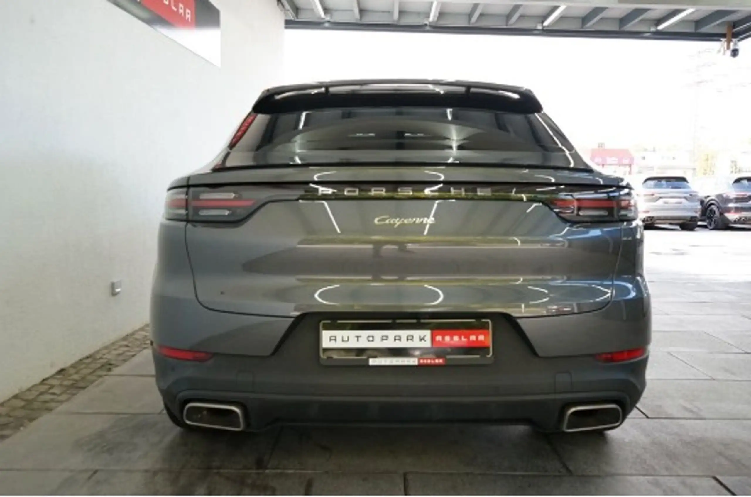 Porsche - Cayenne