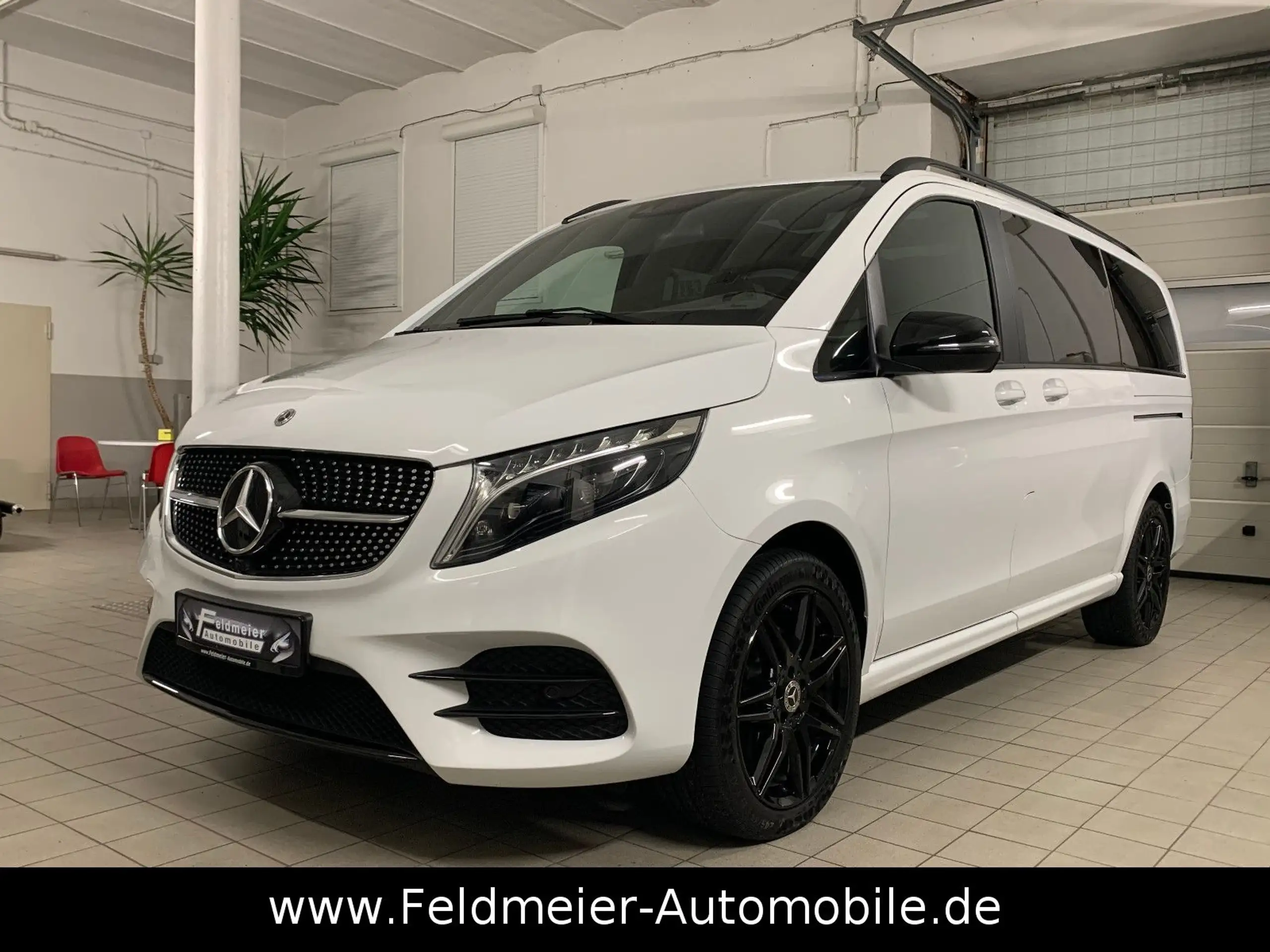 Mercedes-Benz - V 250