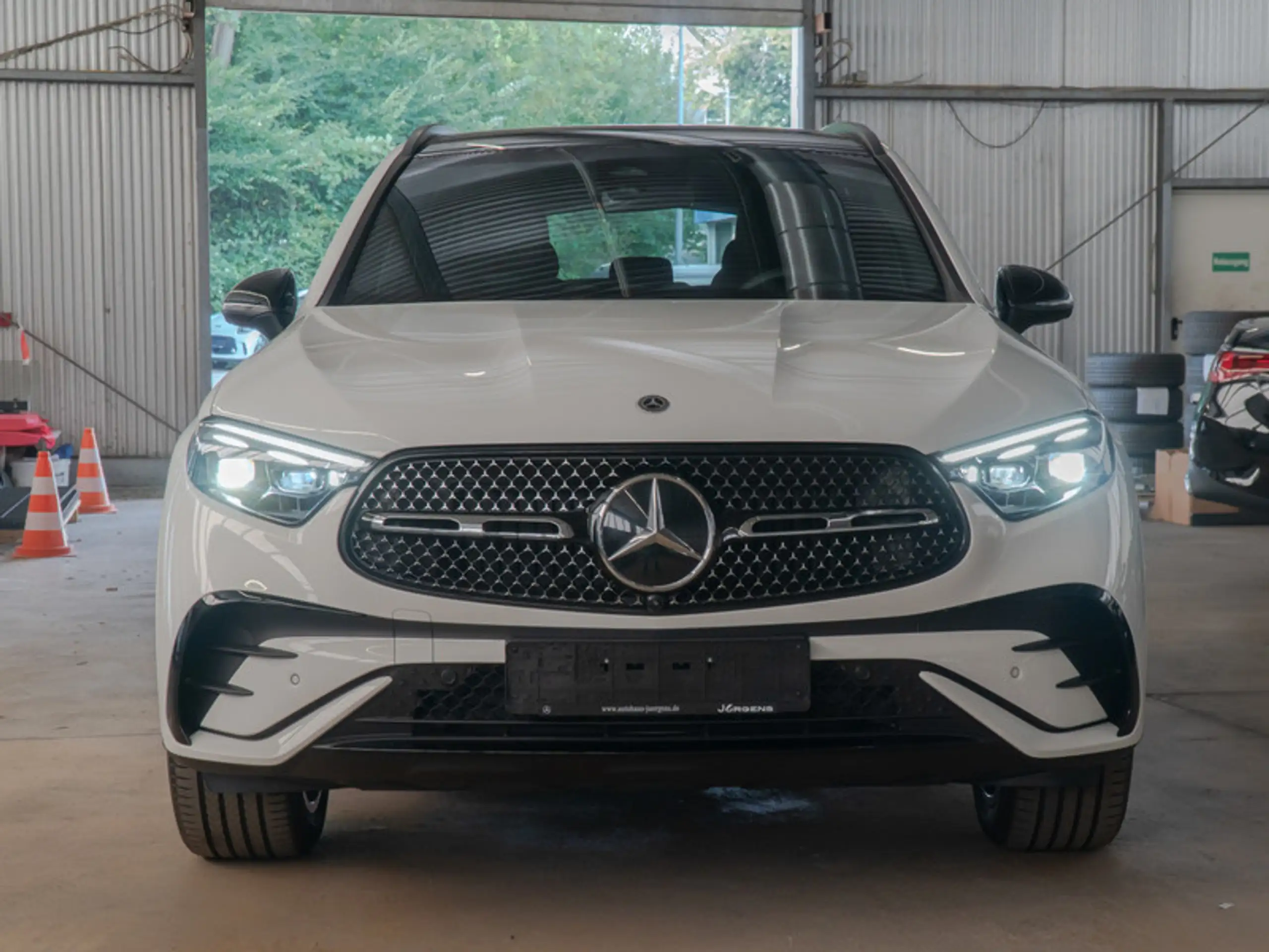 Mercedes-Benz - GLC 300