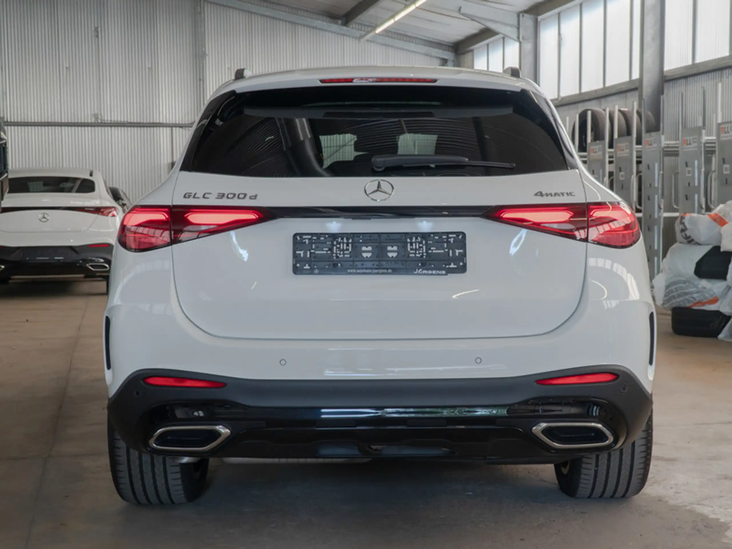 Mercedes-Benz - GLC 300