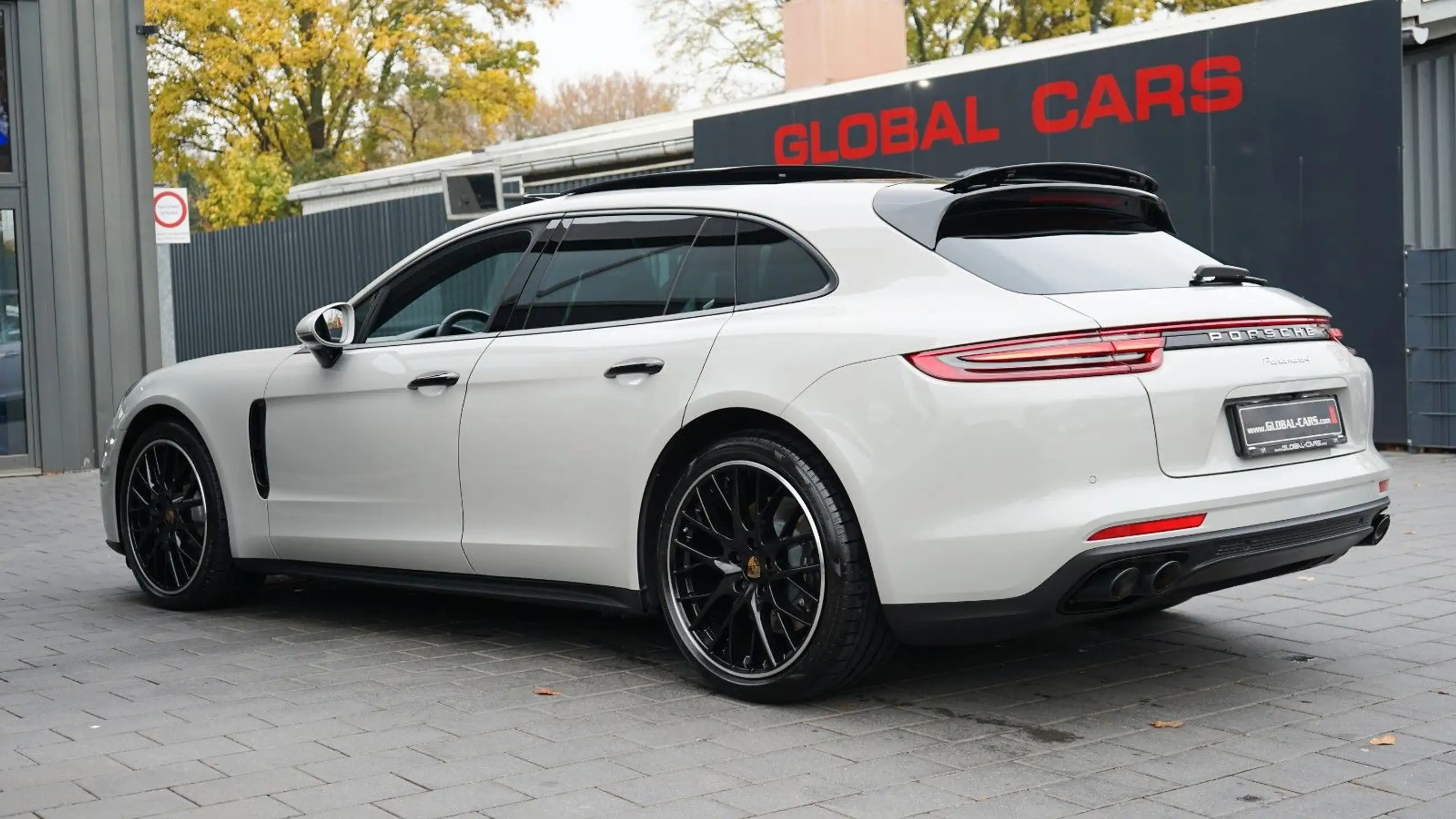 Porsche - Panamera