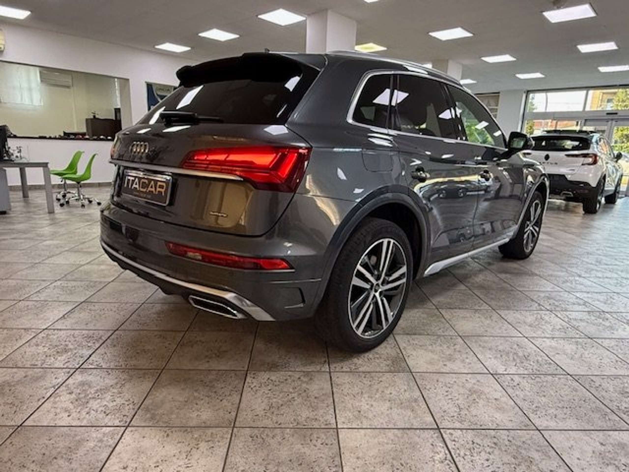 Audi - Q5