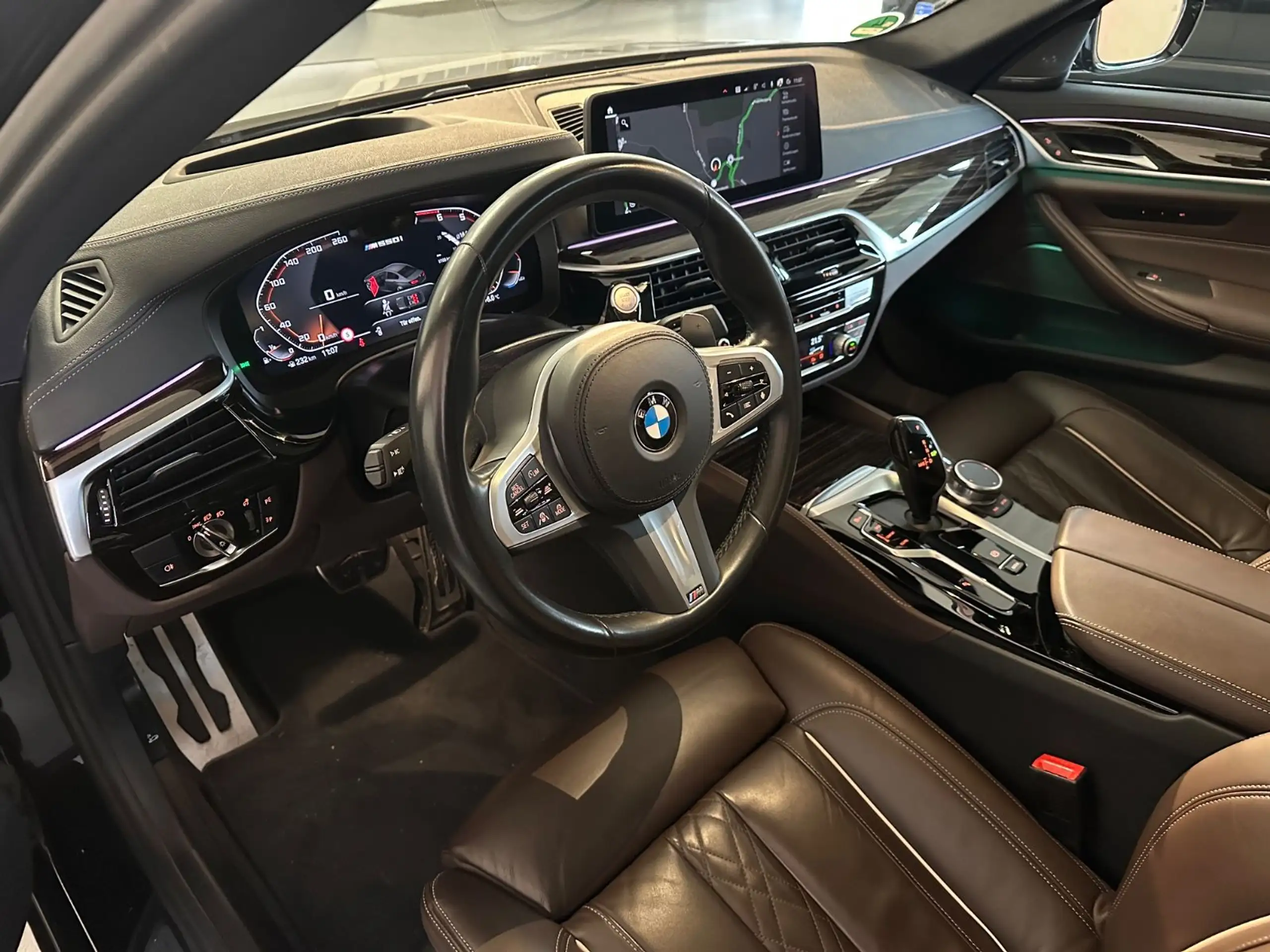 BMW - 550