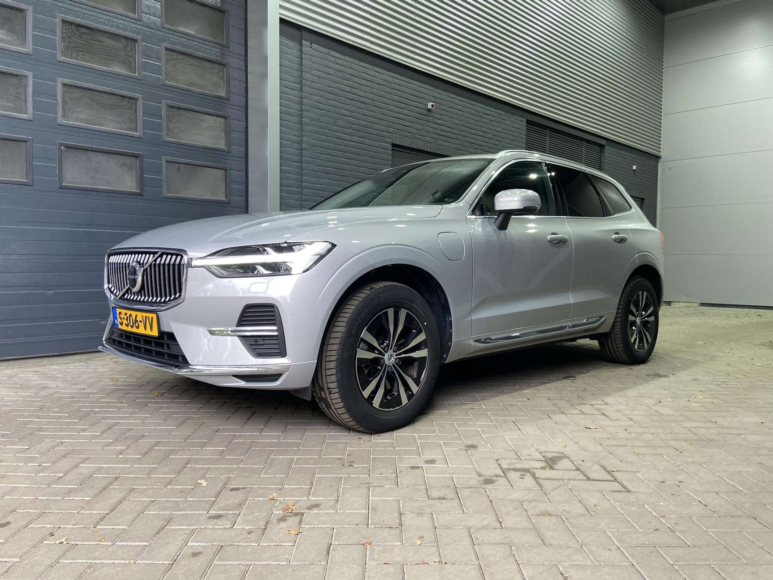 Volvo - XC60