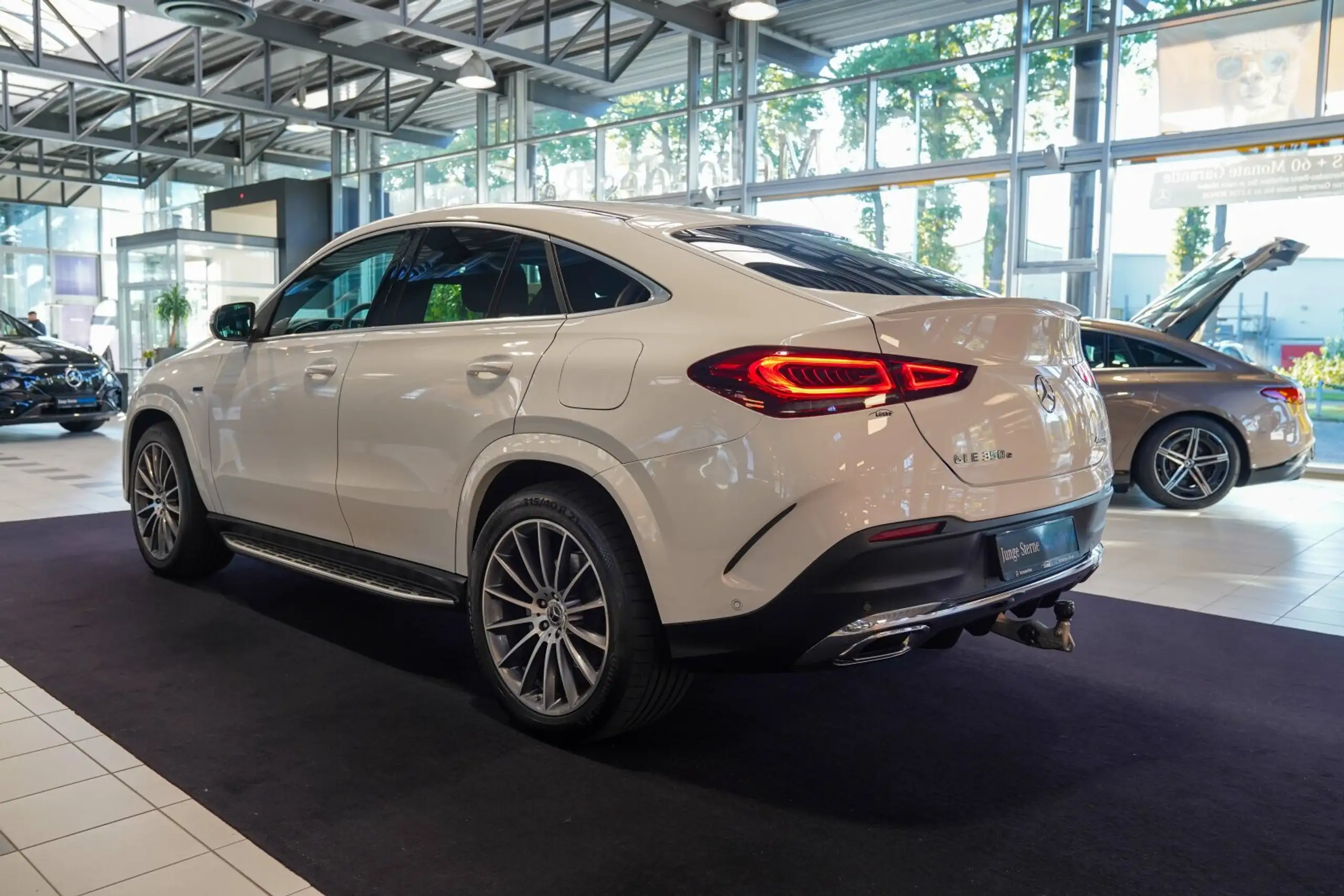 Mercedes-Benz - GLE 350