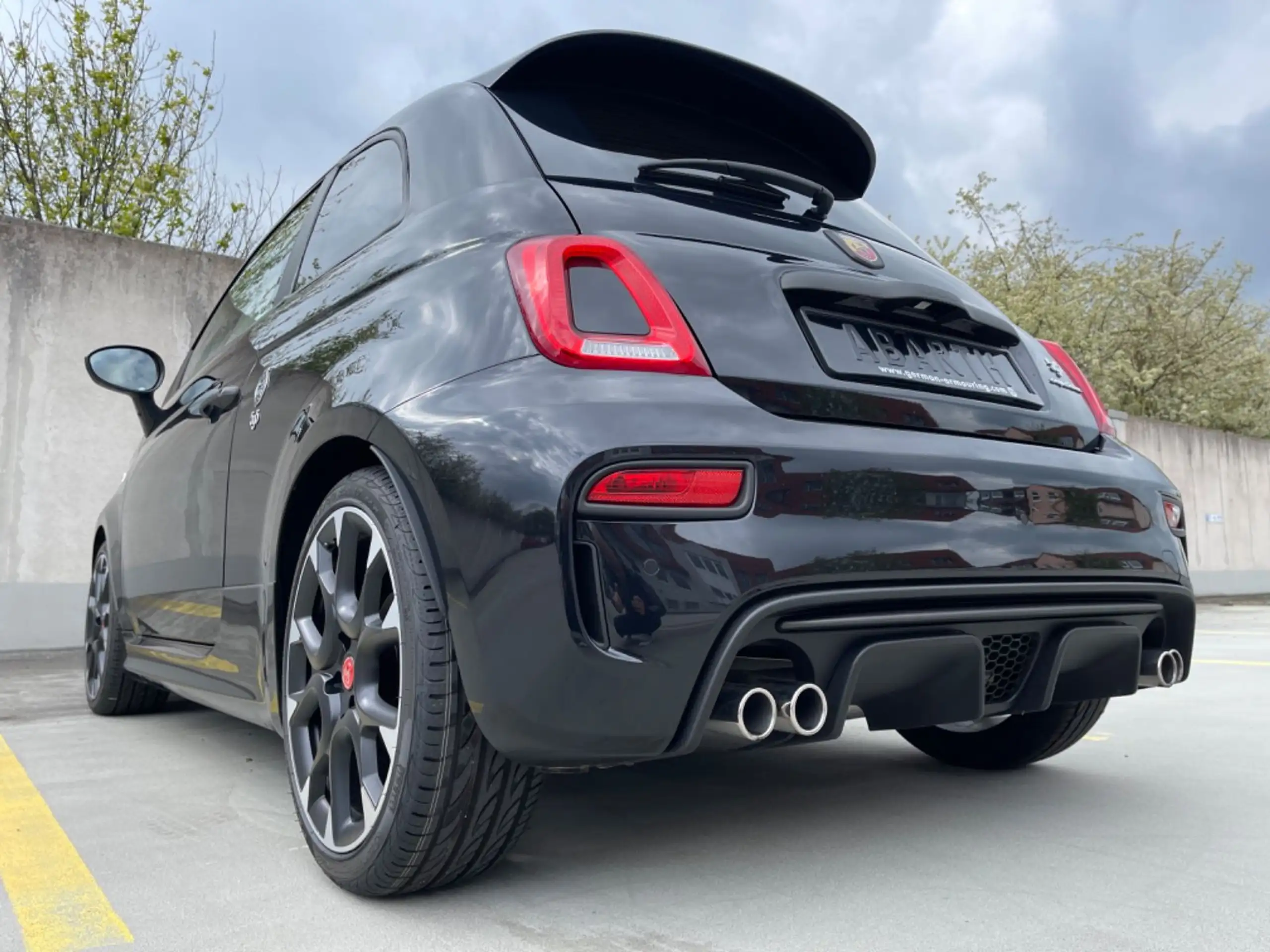 Abarth - 695