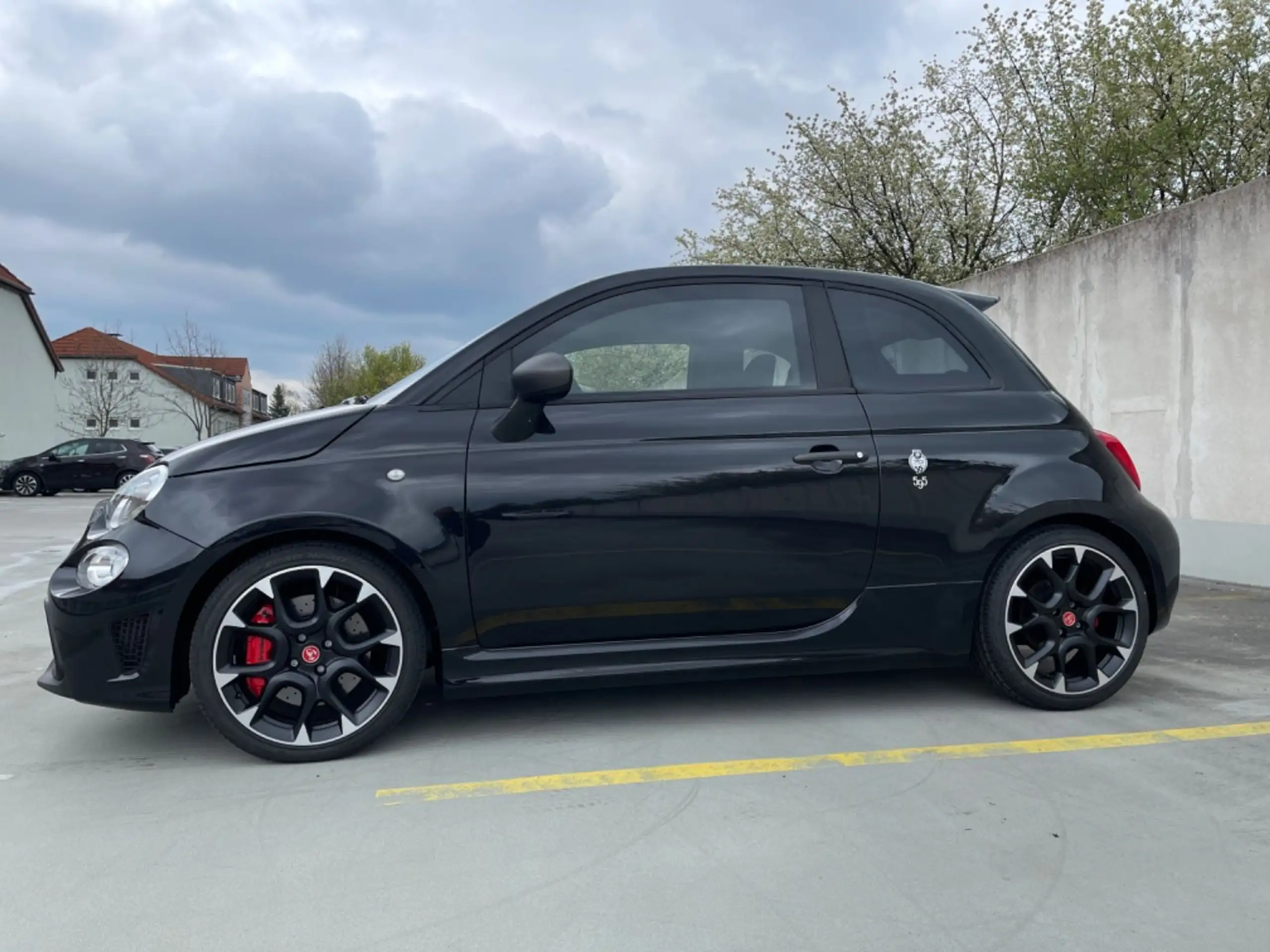 Abarth - 695