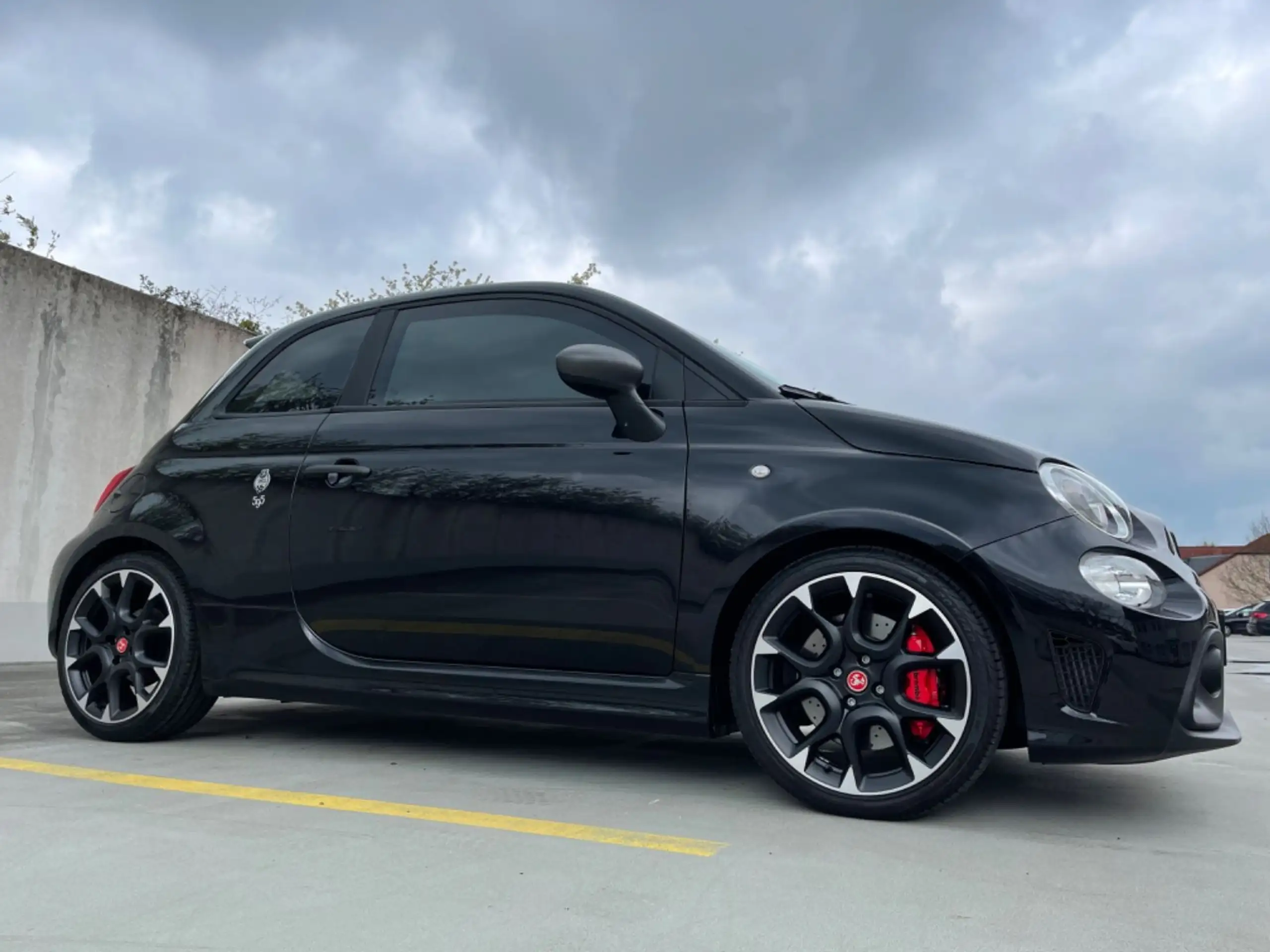 Abarth - 695