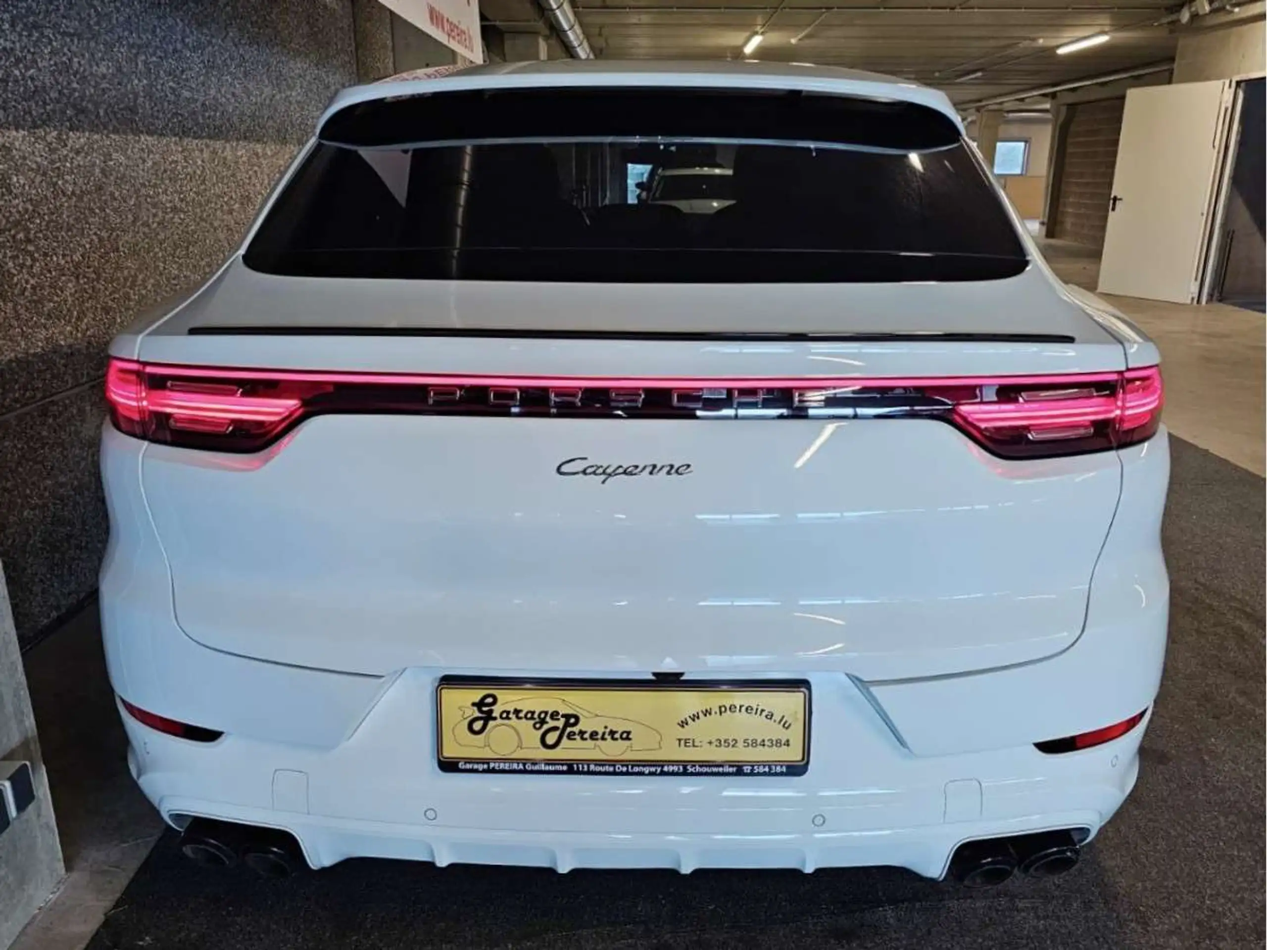 Porsche - Cayenne