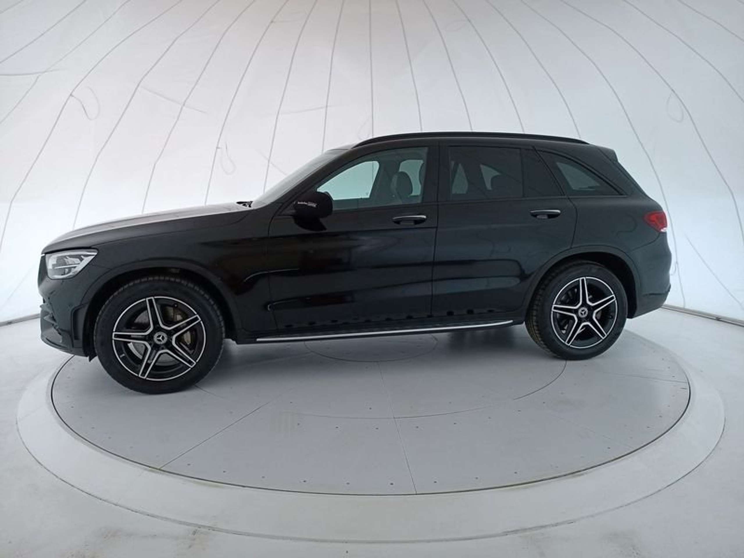 Mercedes-Benz - GLC 220