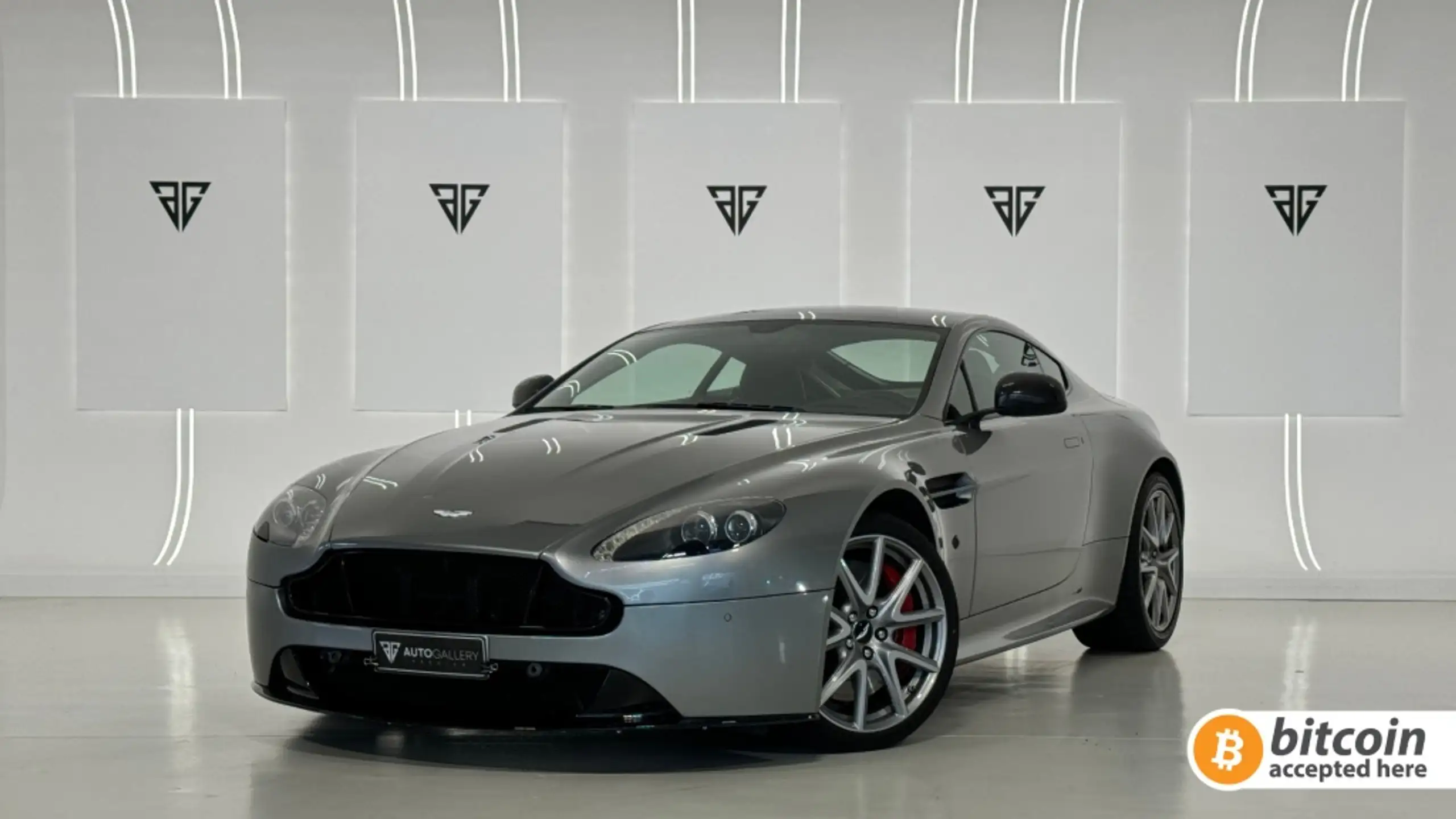 Aston Martin Vantage 2013