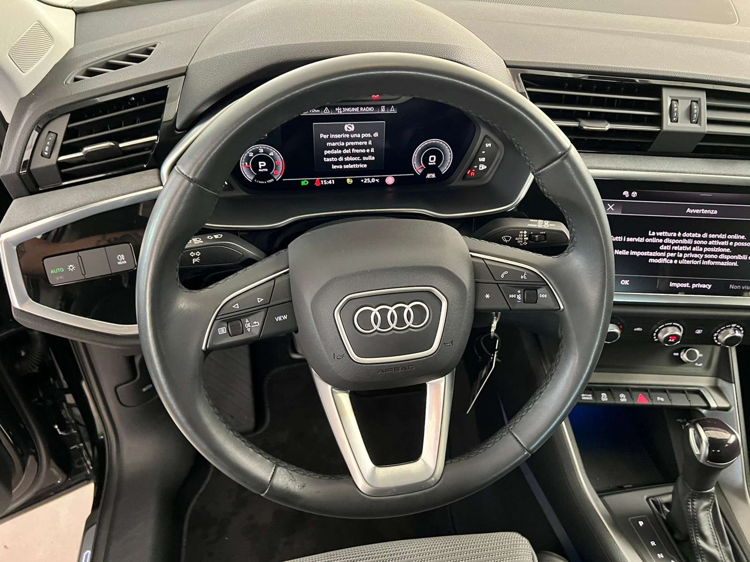 Audi - Q3