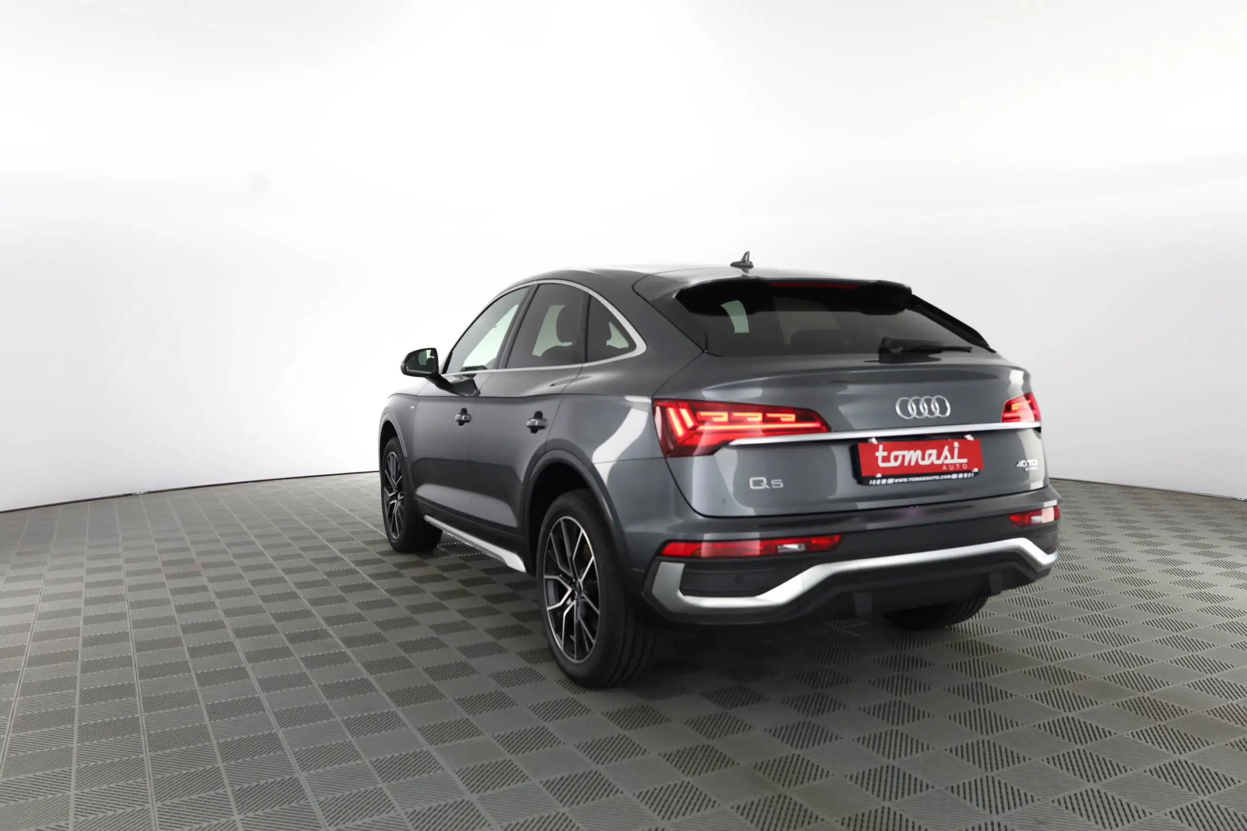 Audi - Q5