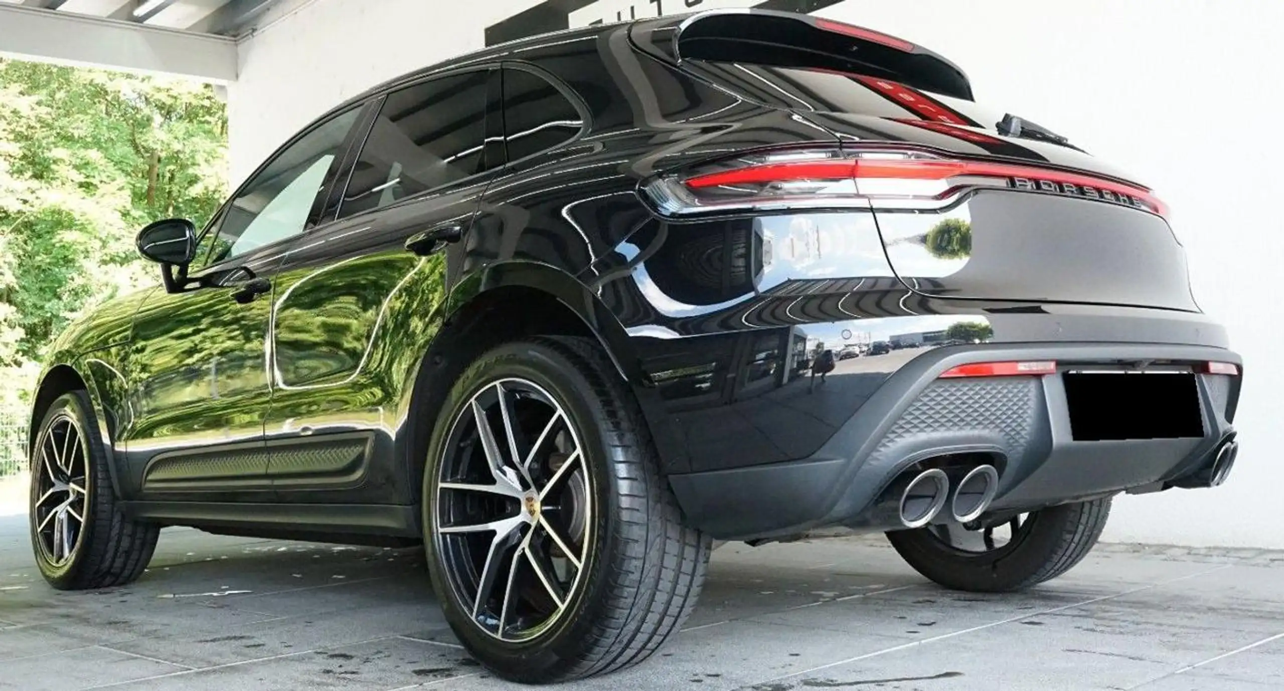 Porsche - Macan