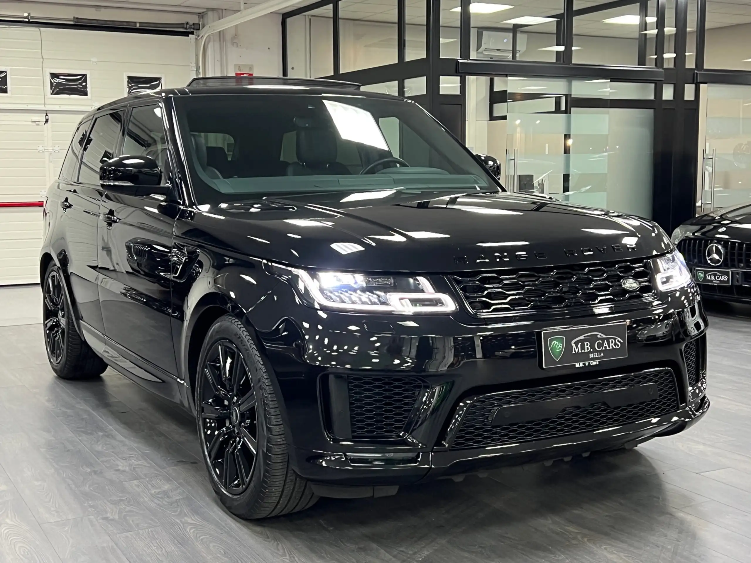 Land Rover - Range Rover Sport