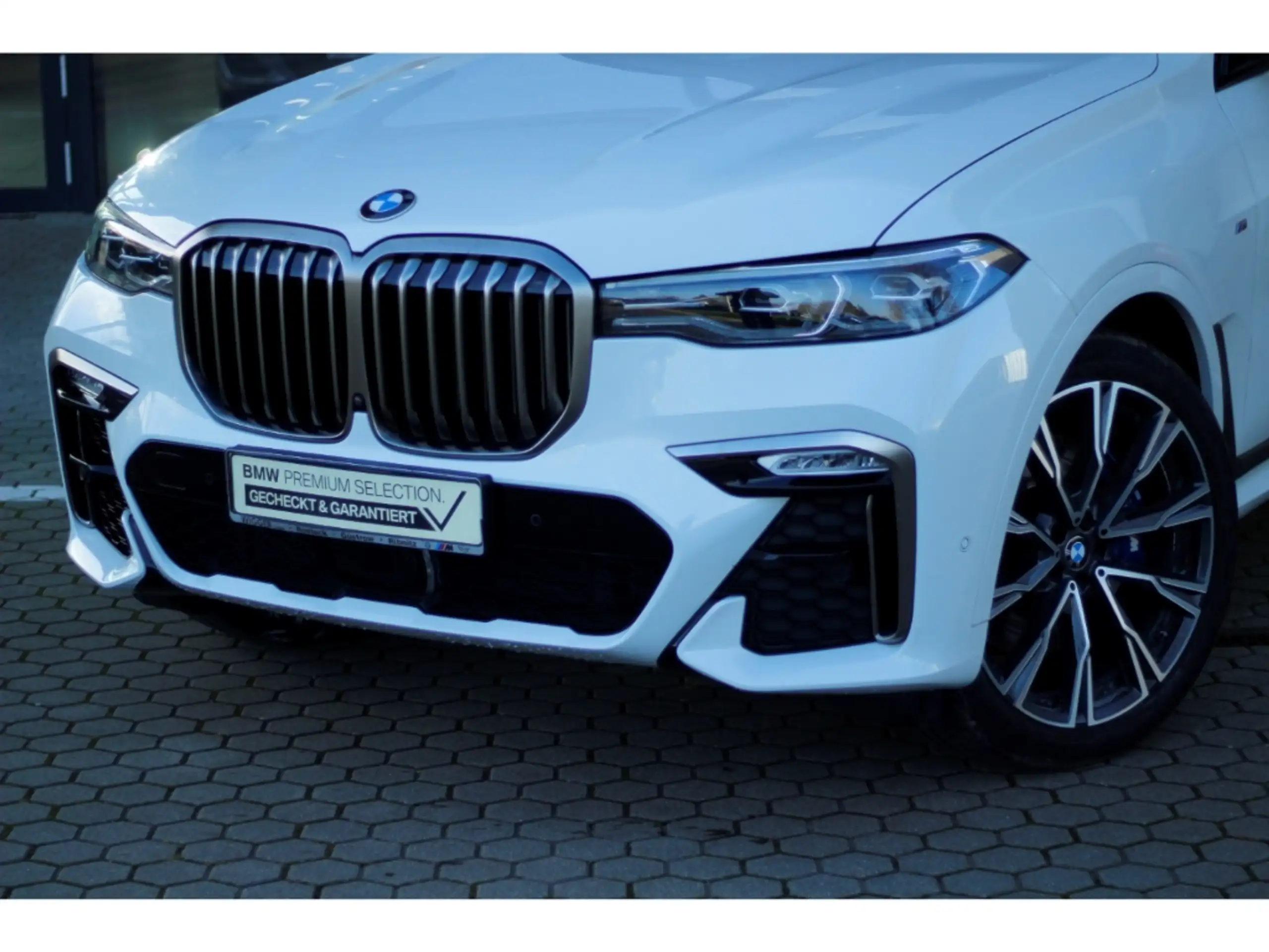 BMW - X7