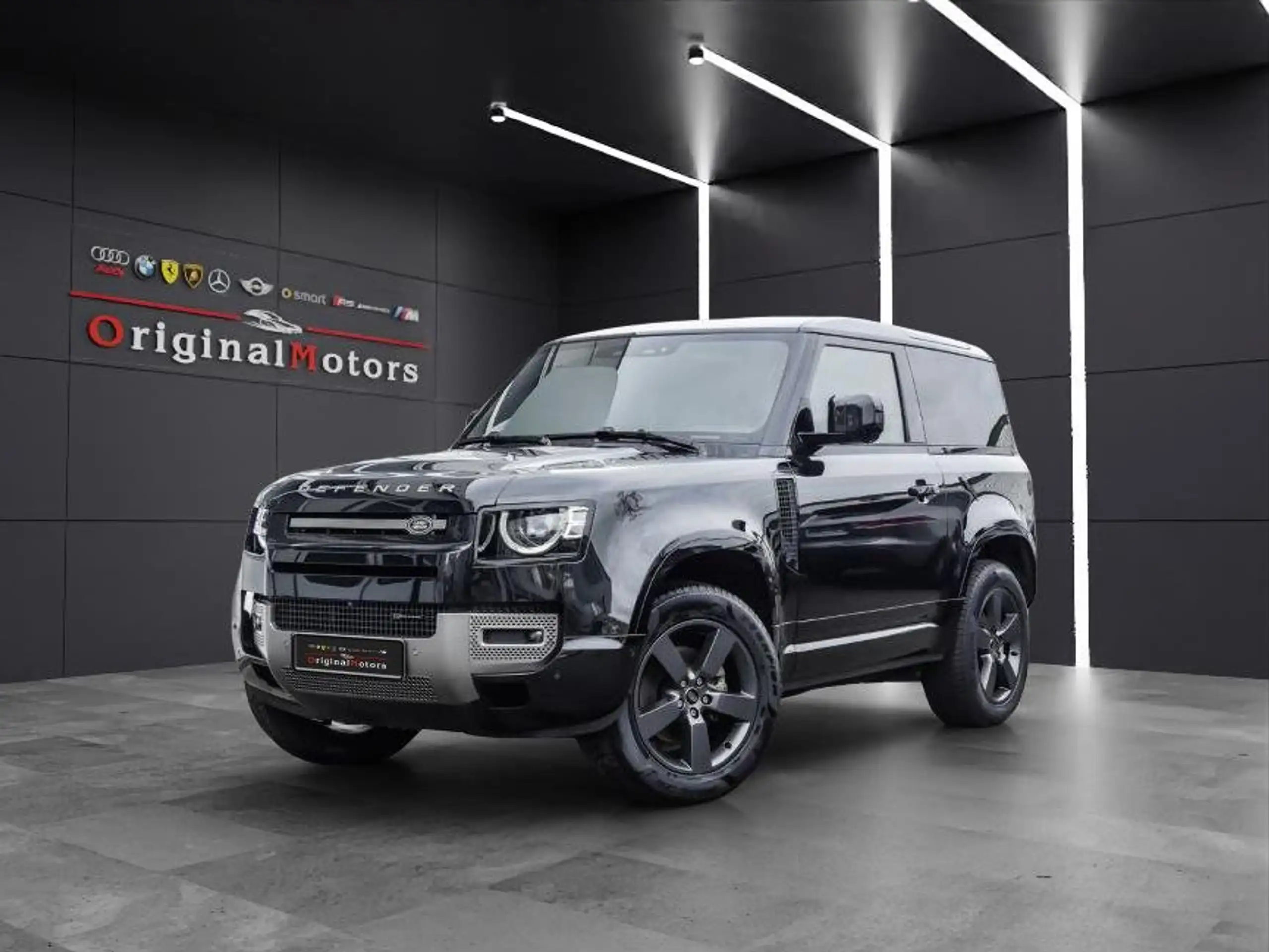 Land Rover Defender 2023