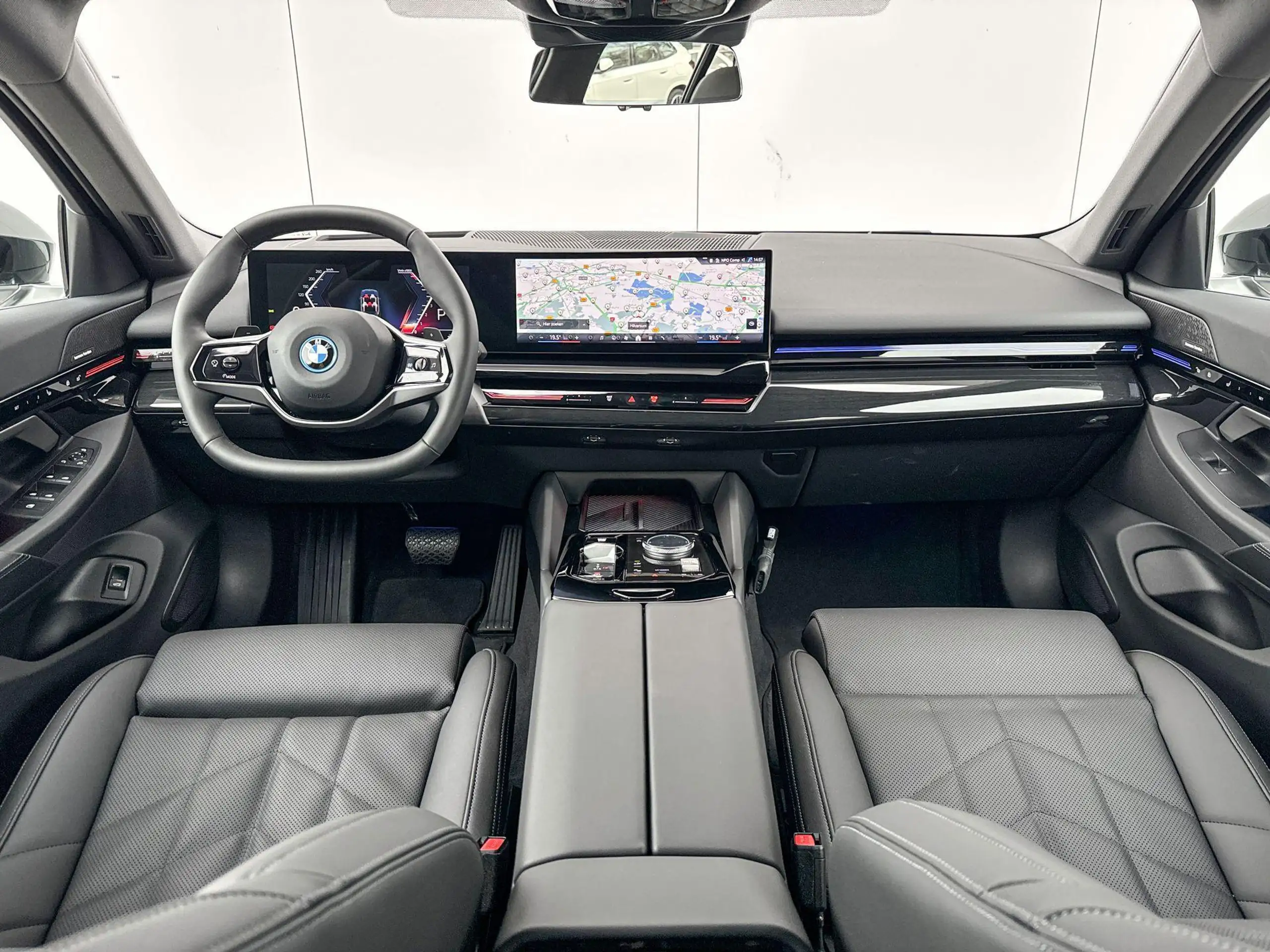 BMW - 530