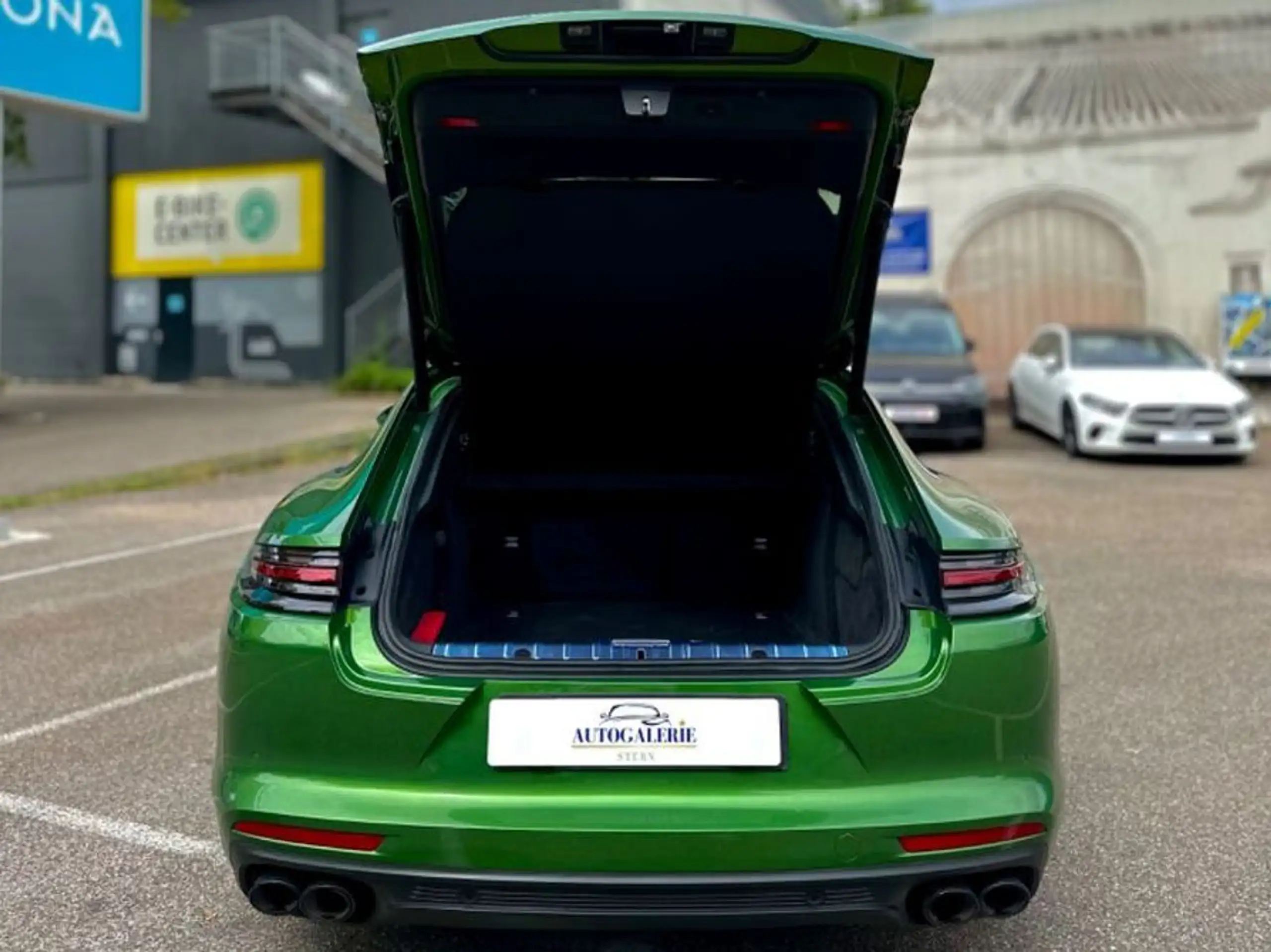 Porsche - Panamera