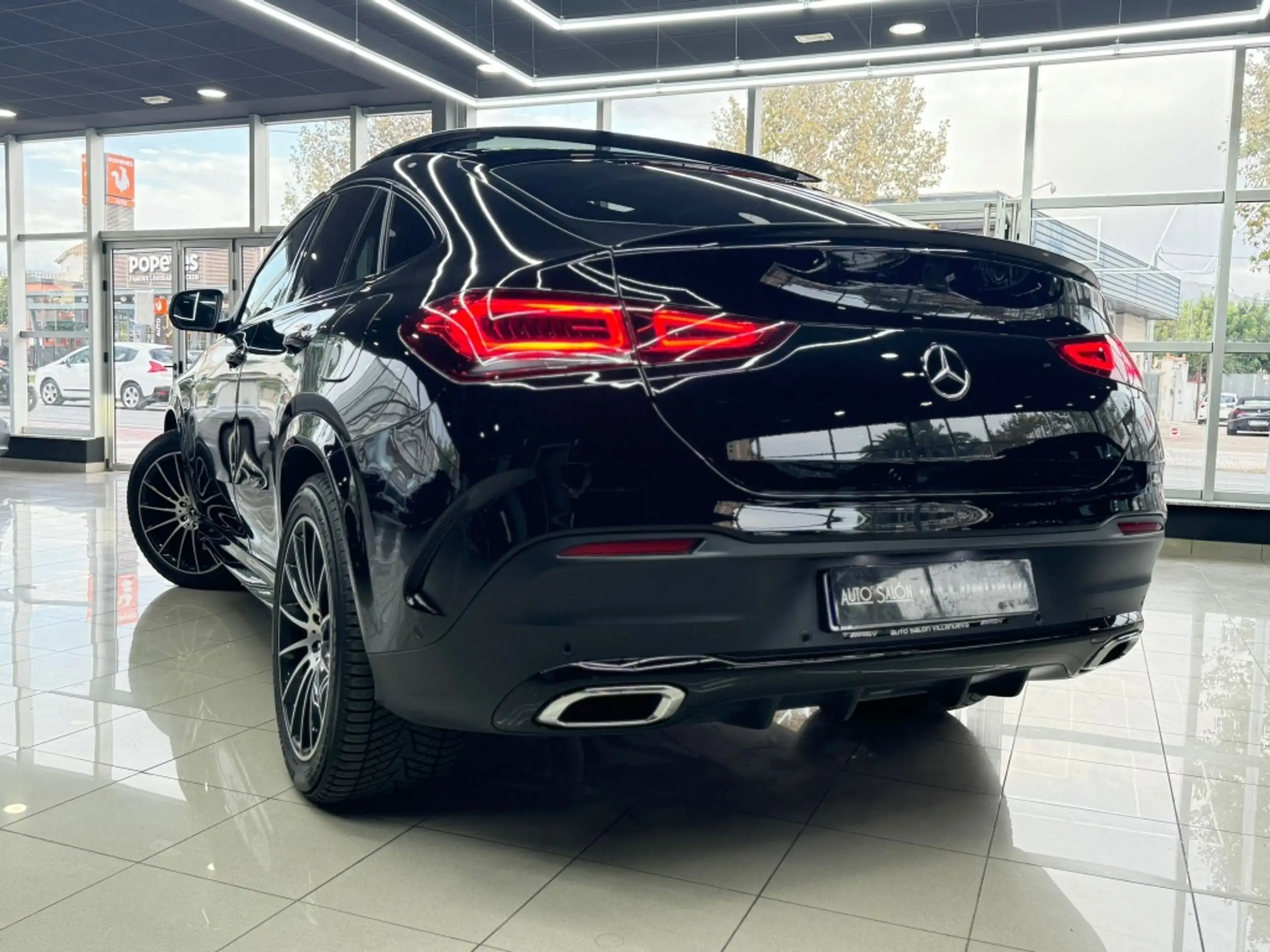 Mercedes-Benz - GLE 350