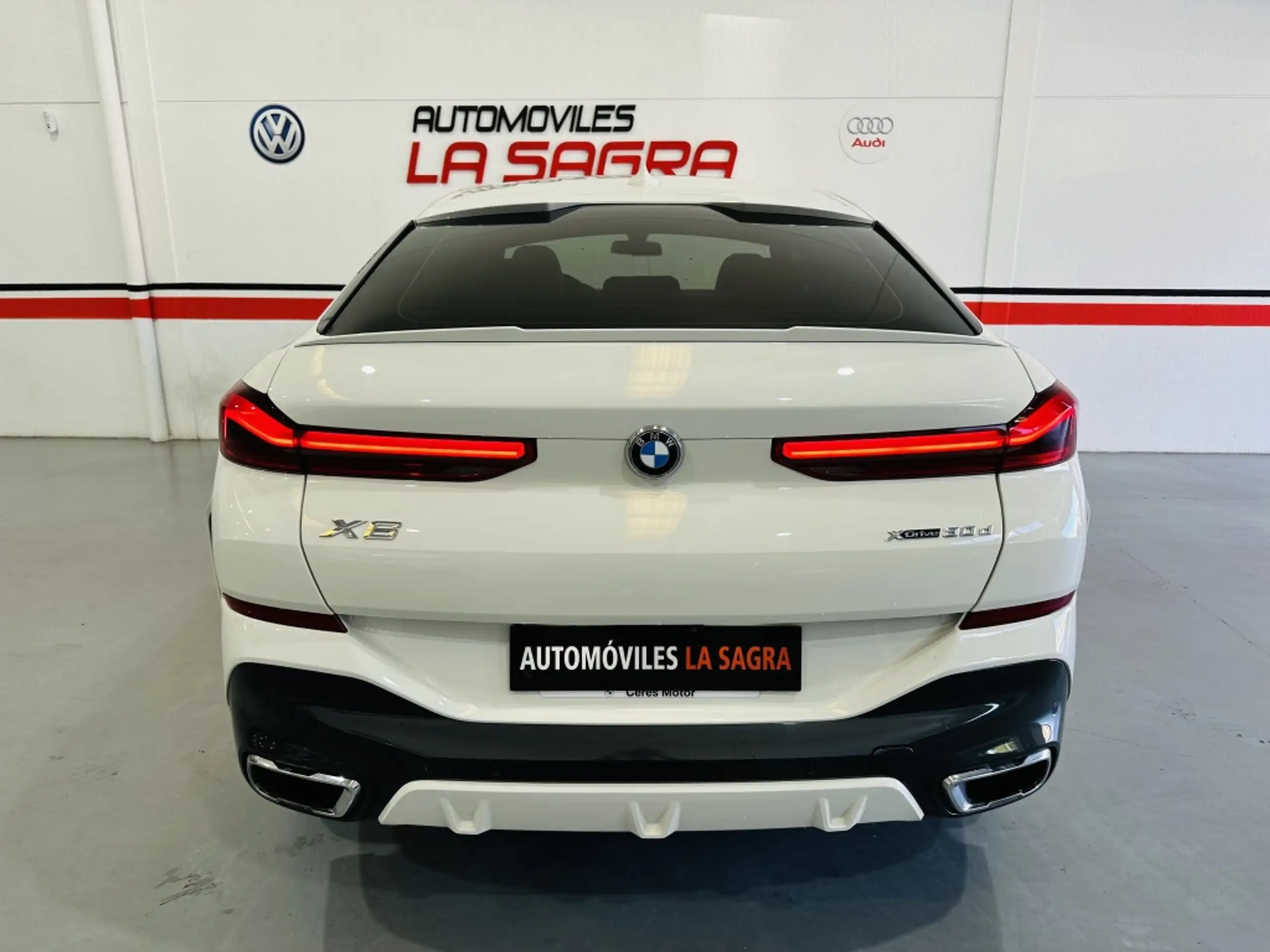 BMW - X6