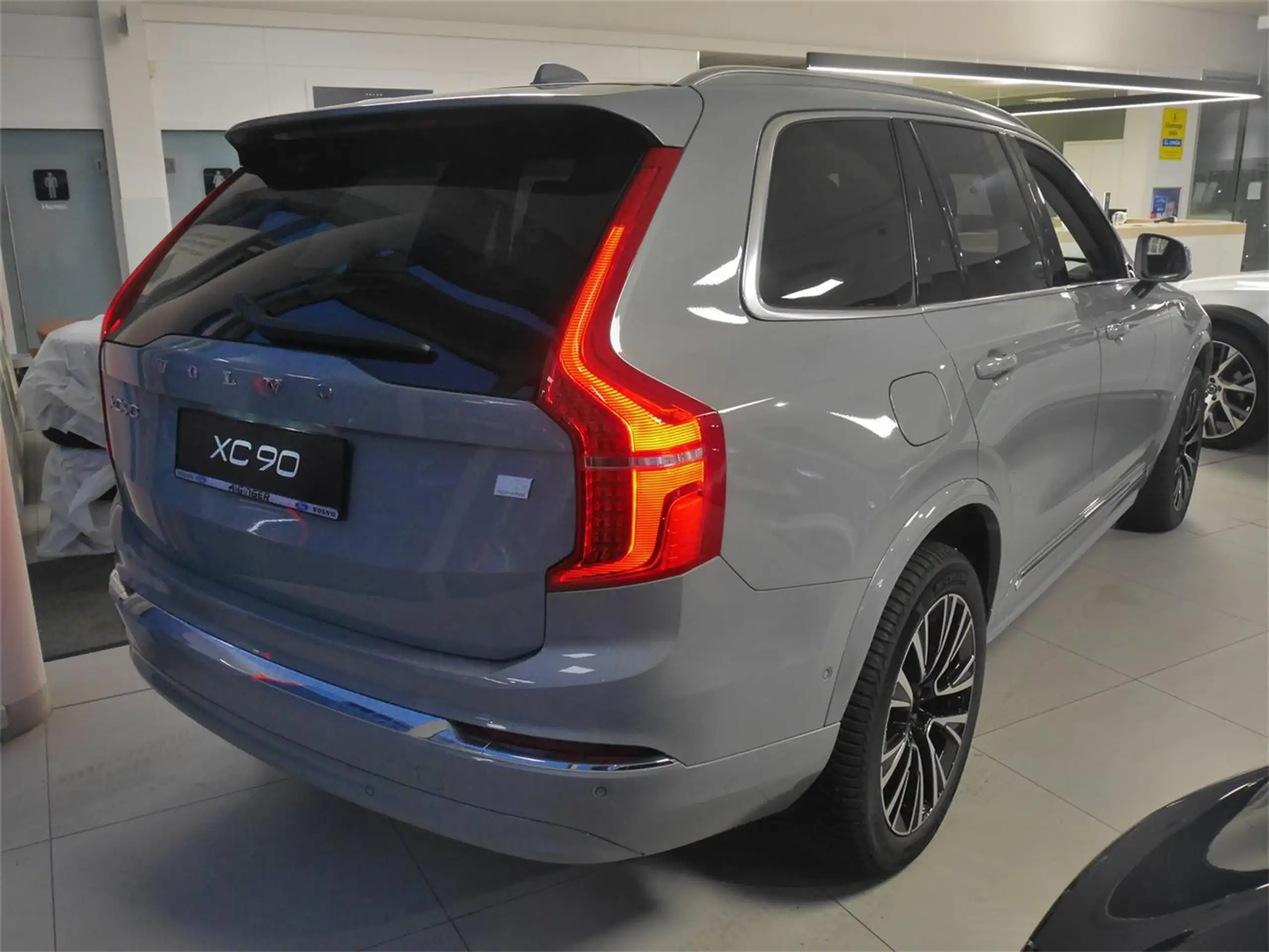 Volvo - XC90