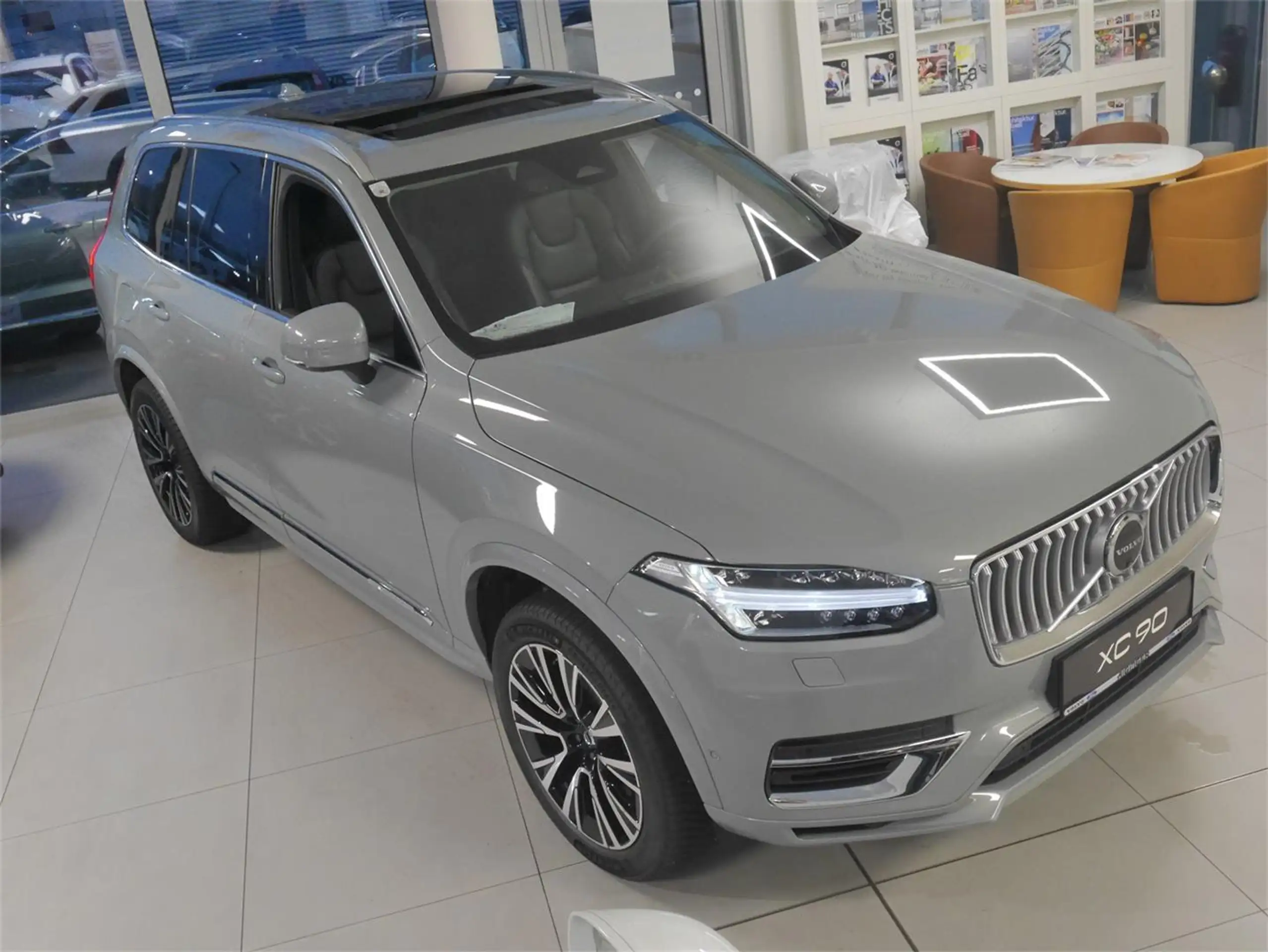 Volvo - XC90