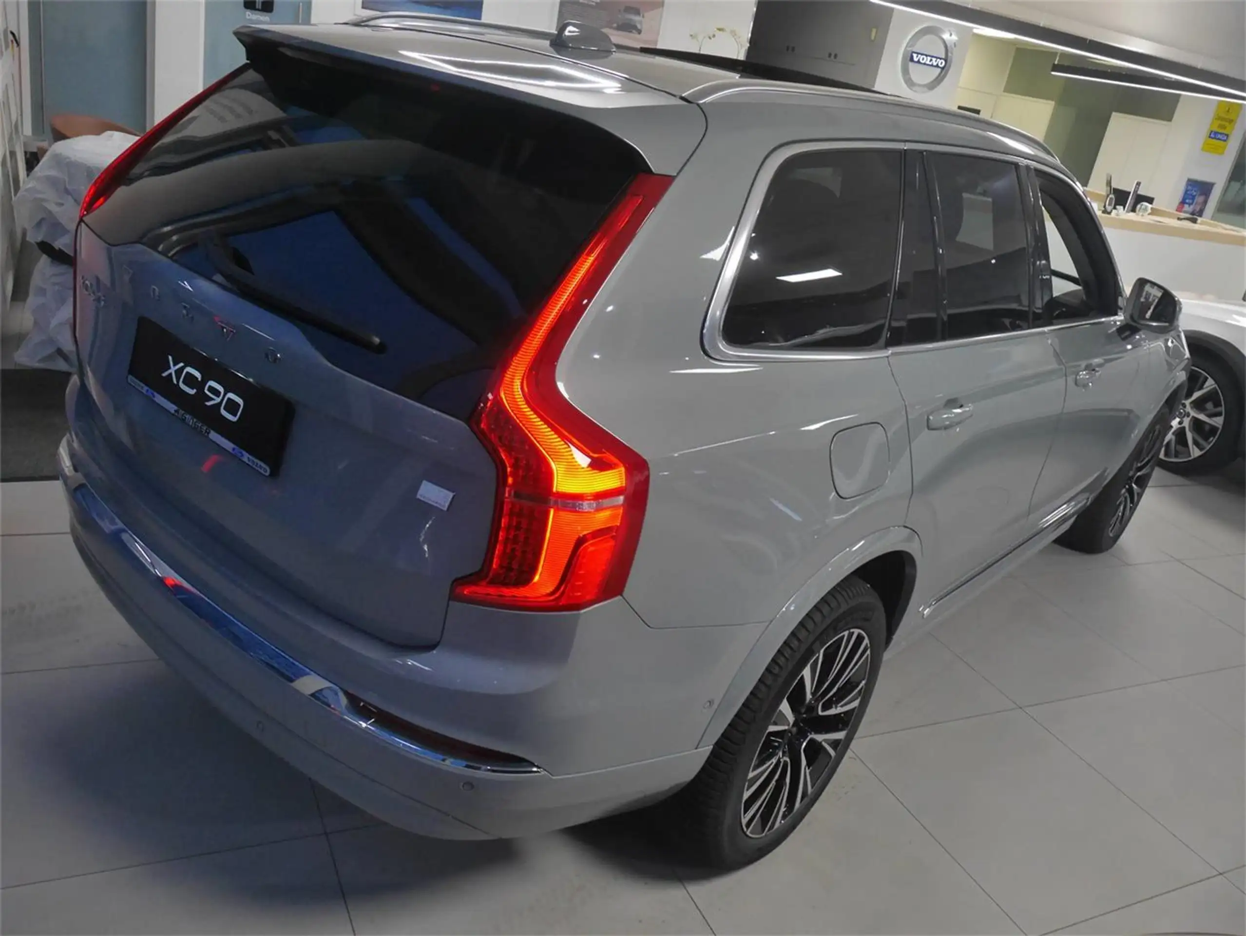 Volvo - XC90