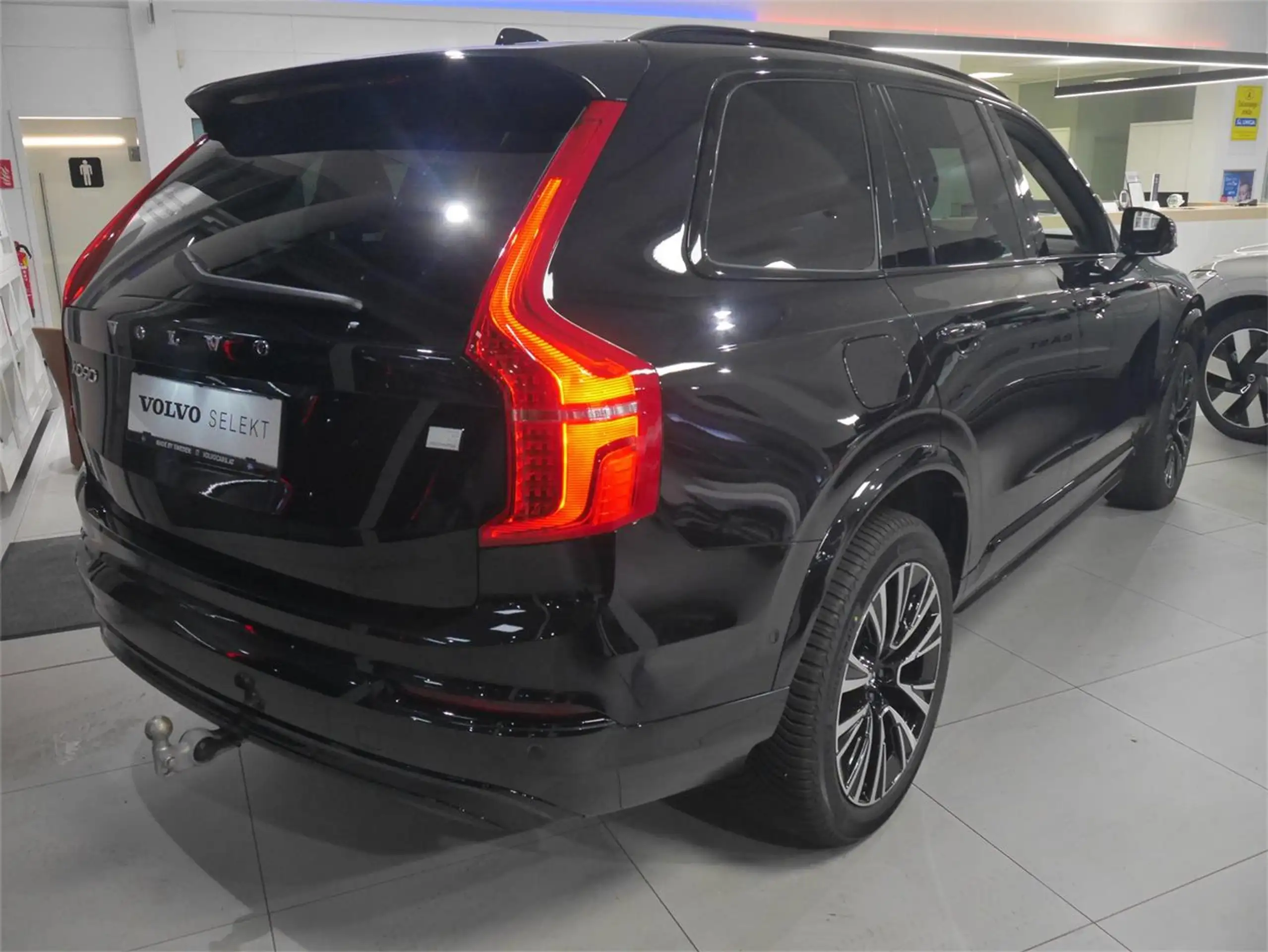 Volvo - XC90